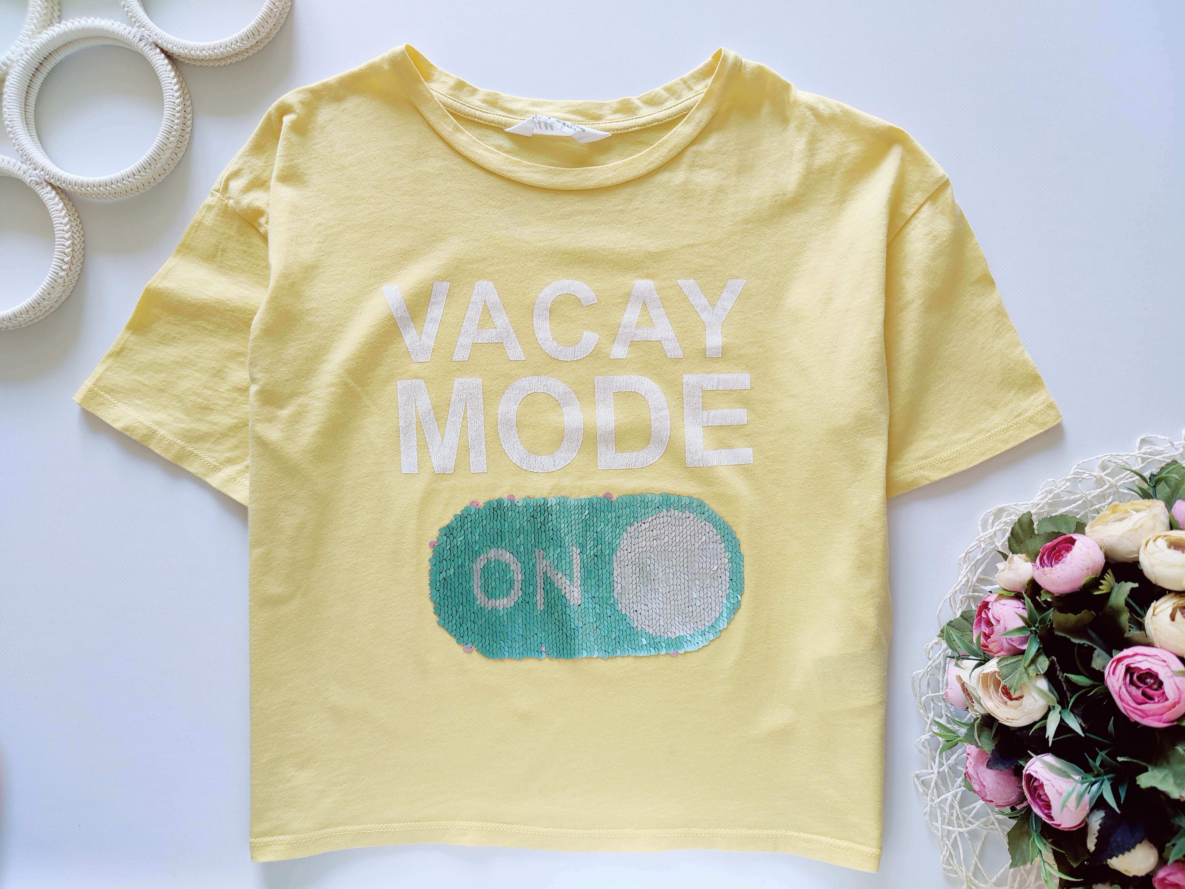 14 років, зріст 170 Жовта футболка з паєтками