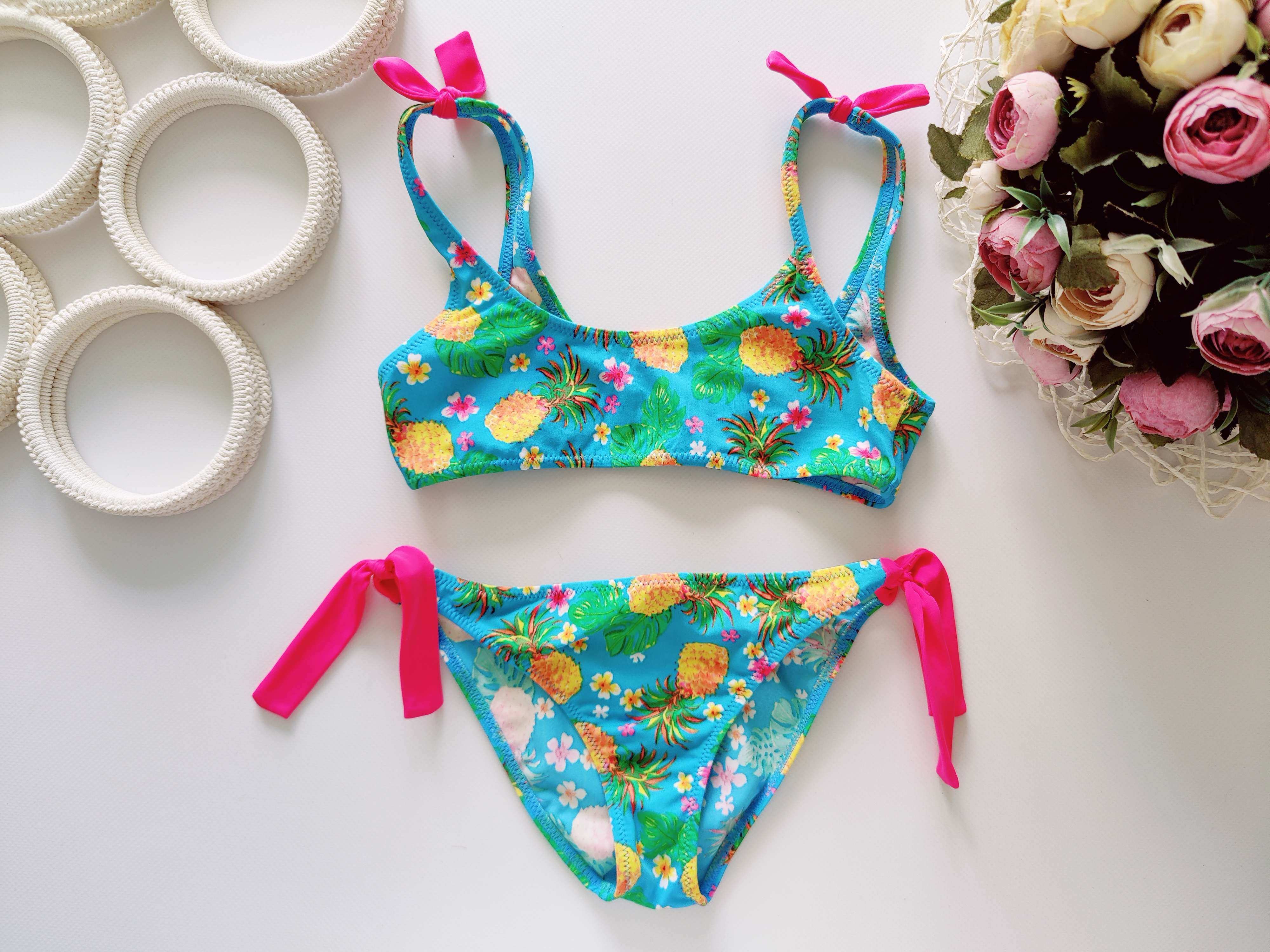 Детский купальник в ананасах