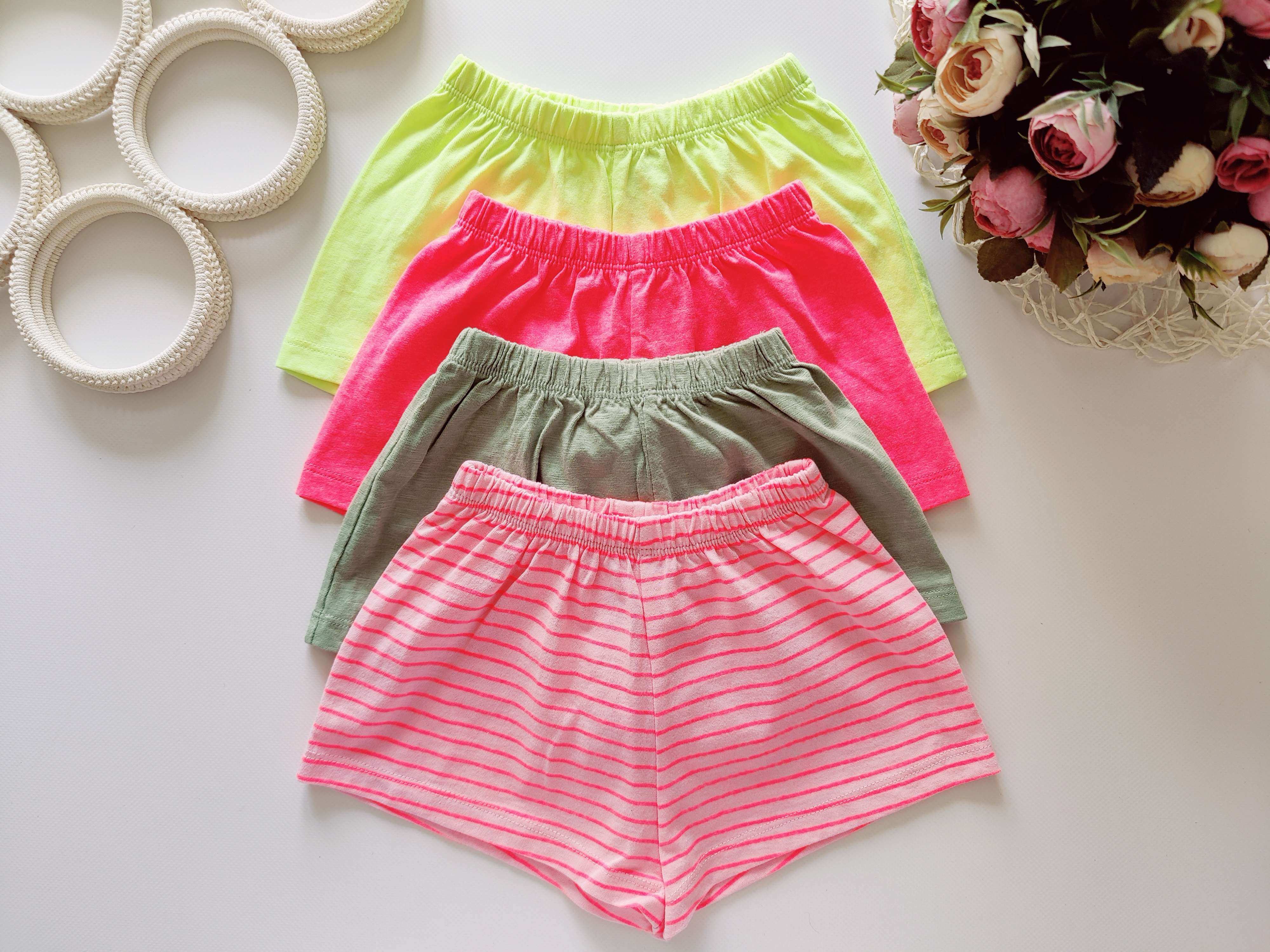 6,9 міс Нові шорти комплектом