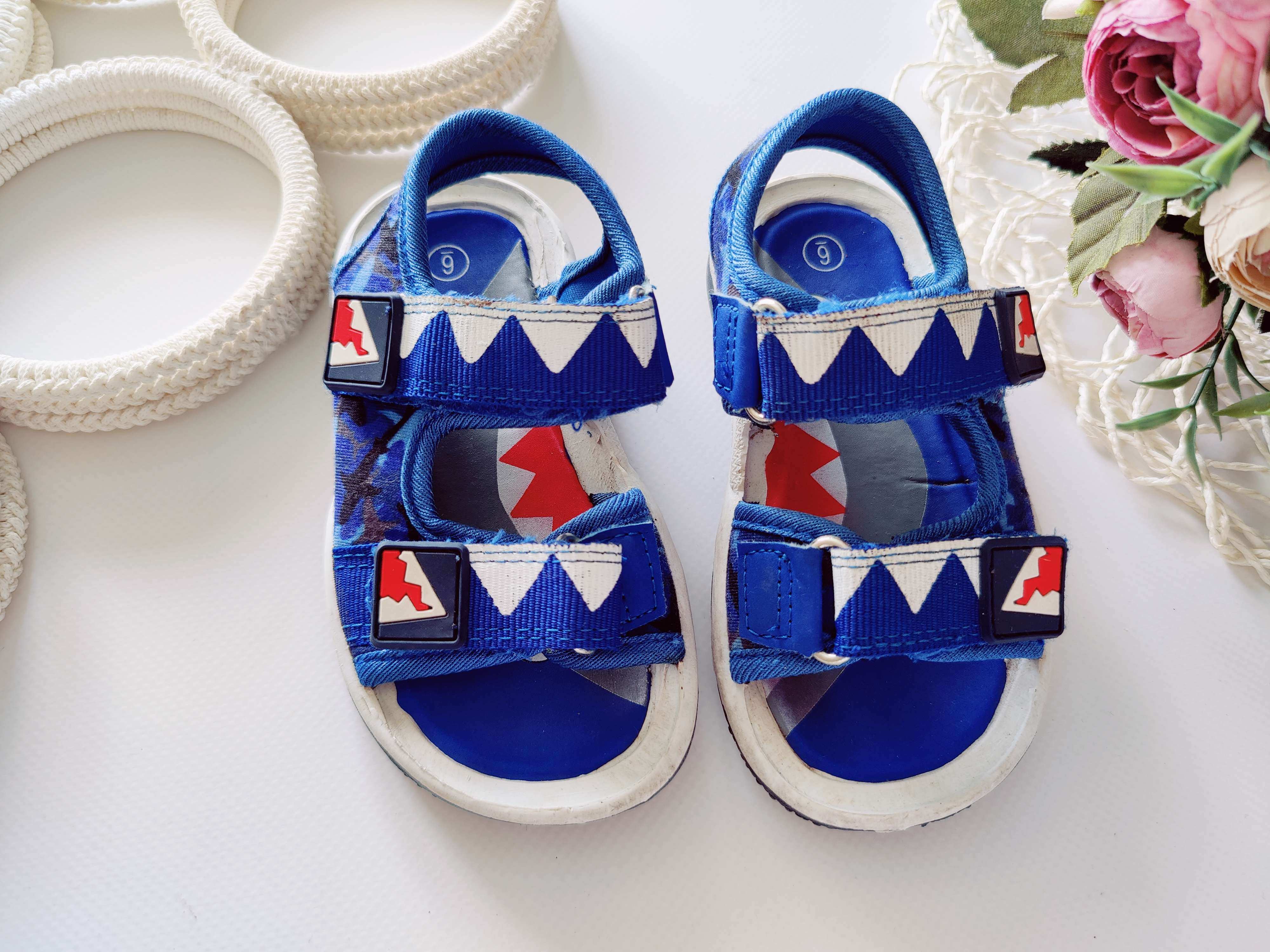 23 (14-15,3 см) Сандали на липучках