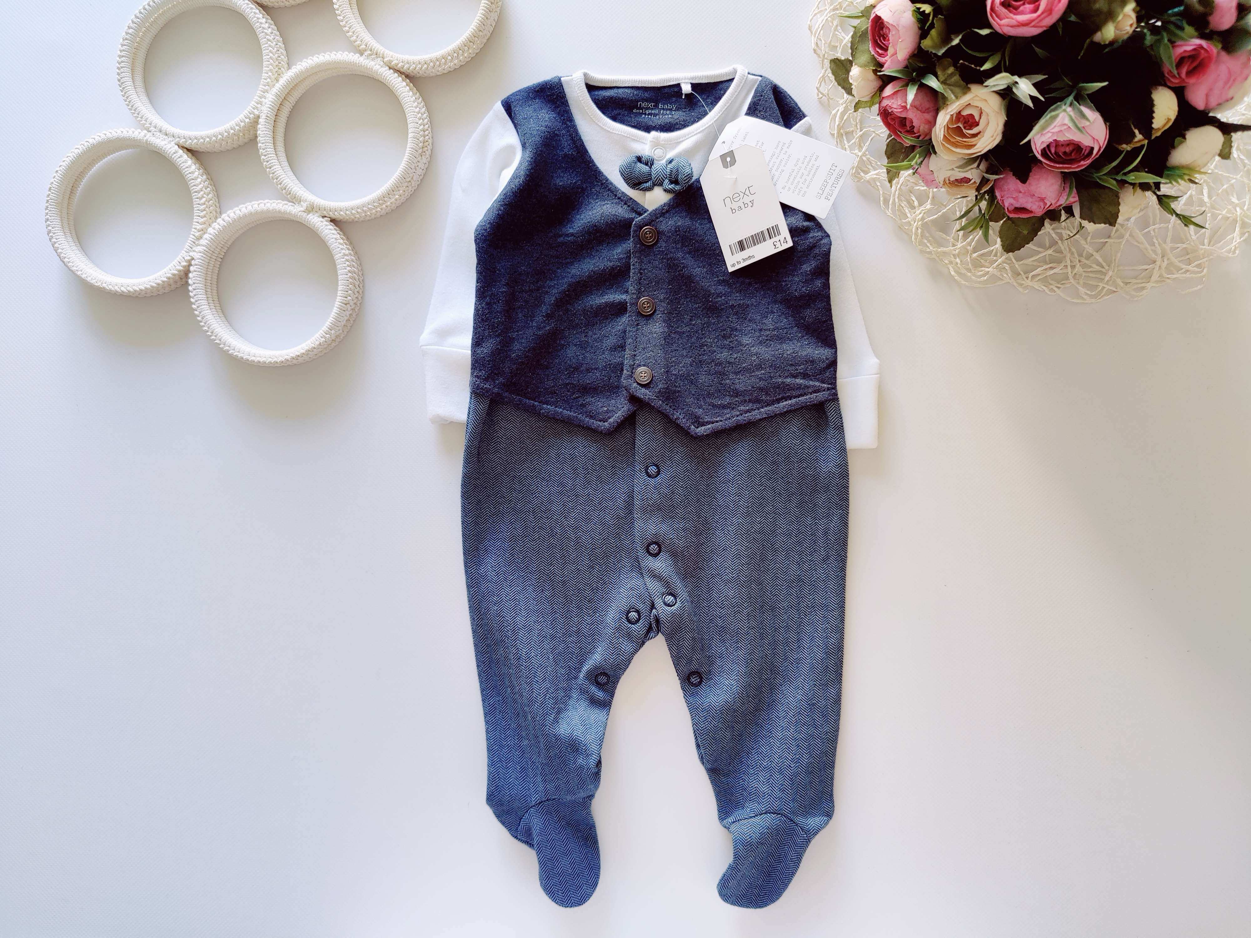 3 міс Новий ошатний чоловічок з метеликом