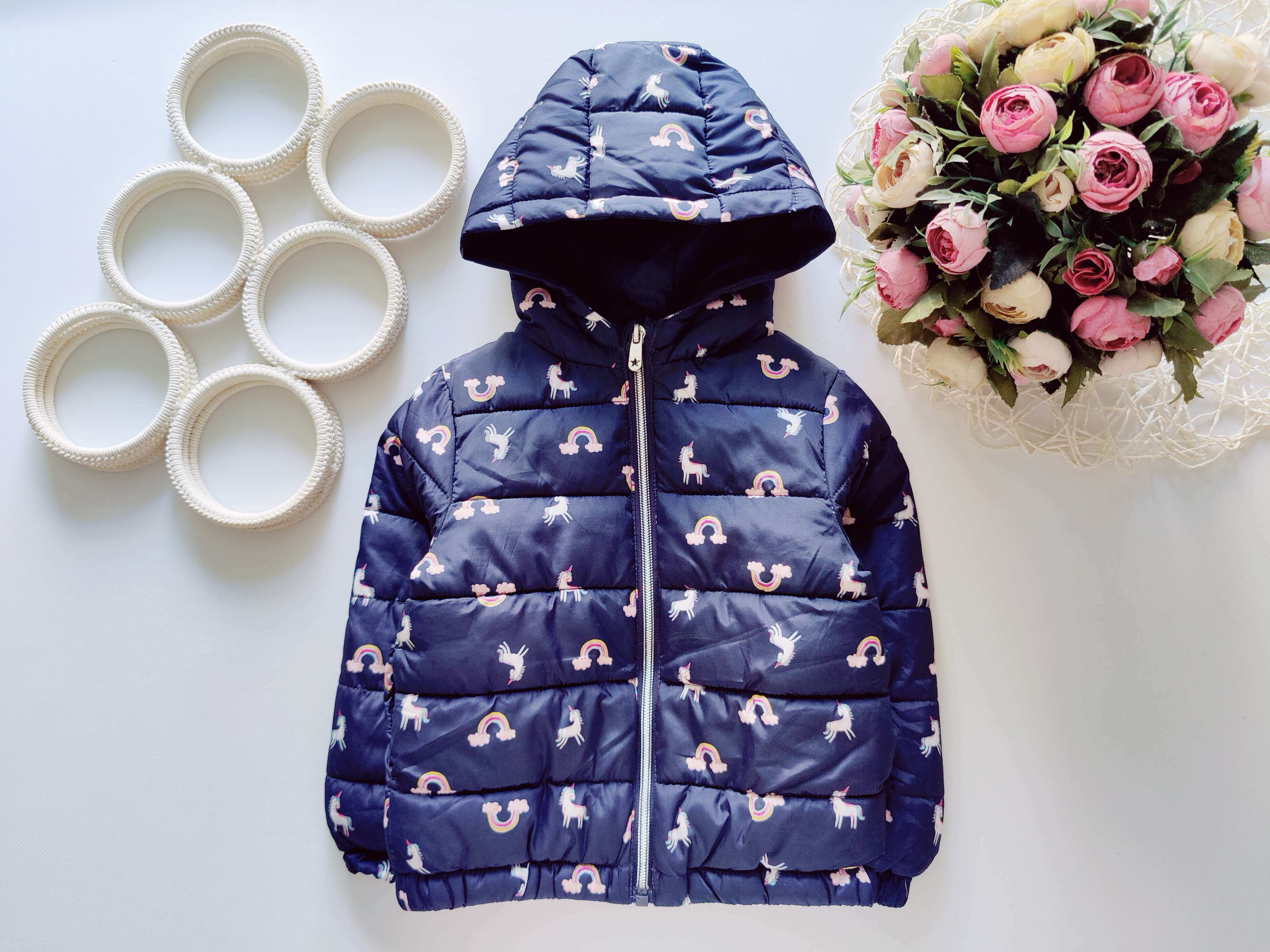 18,24 мес, рост 92 Демисезонная куртка в единорожках