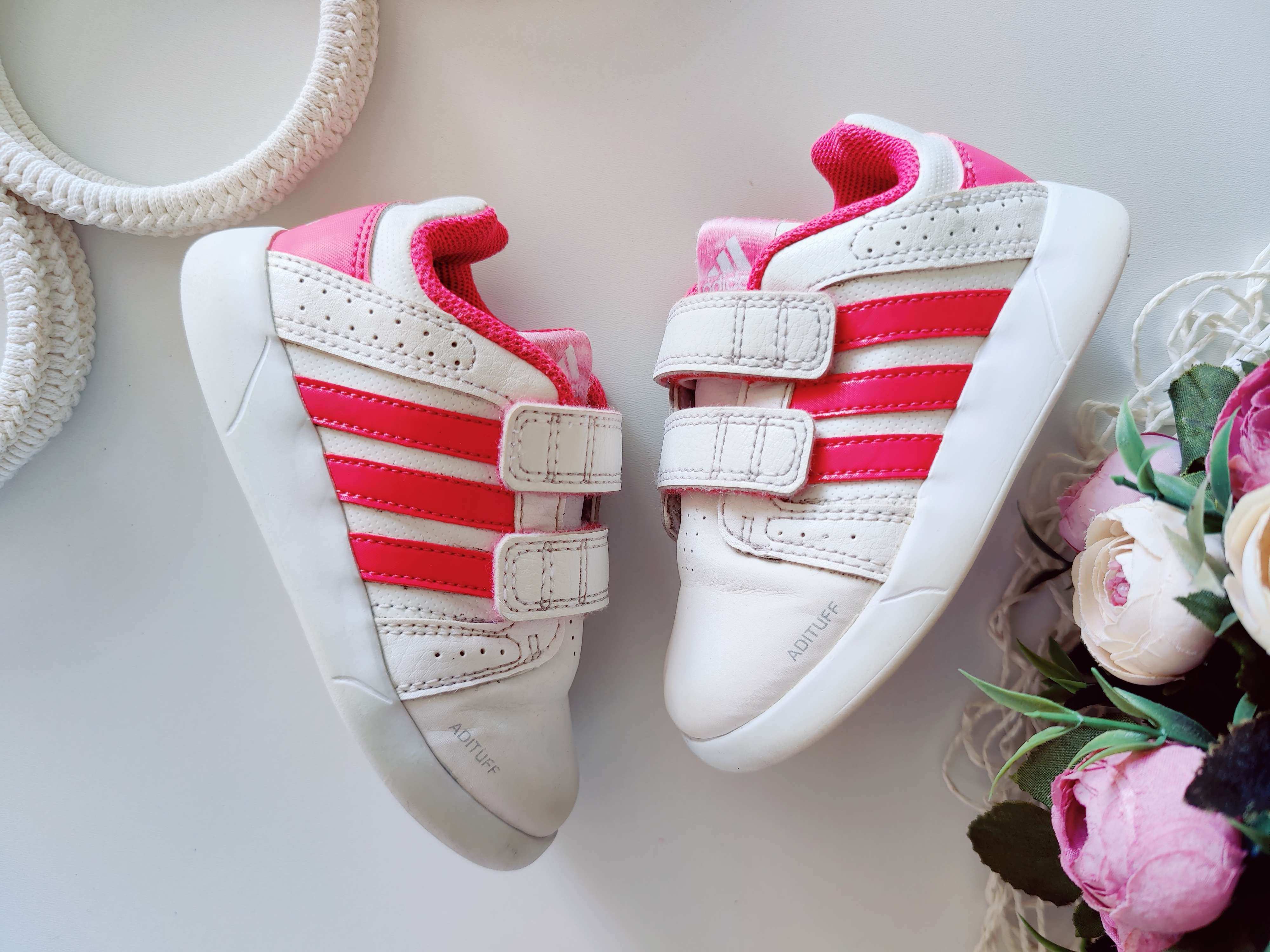 23 (14,5 см) Легкие кроссовки на липучках