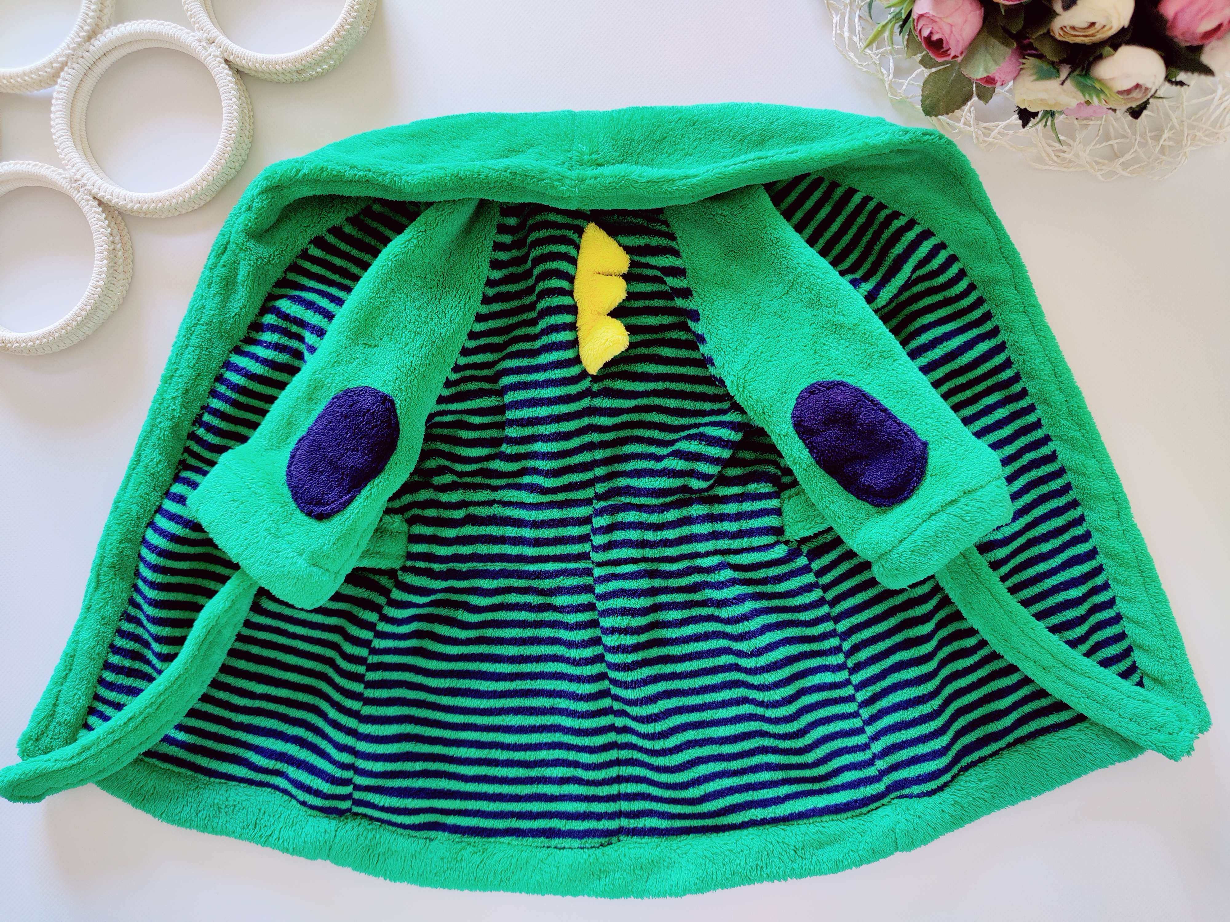 6,9 мес, рост 68,74 Детский теплый халат