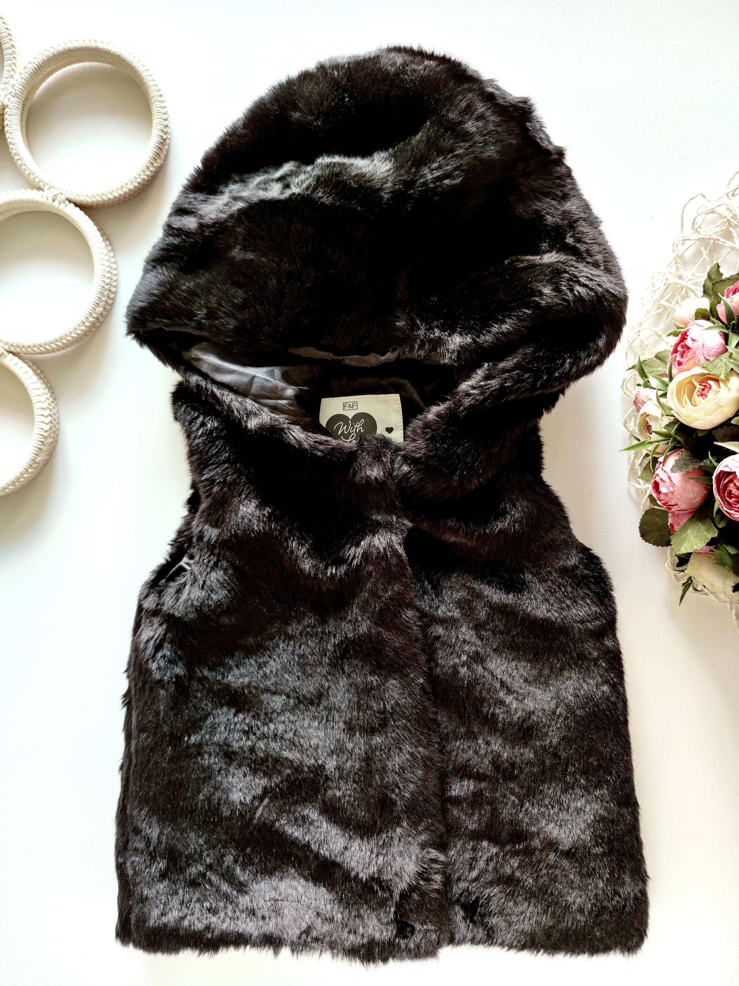 3,4 года, рост 104 Жилетка мех