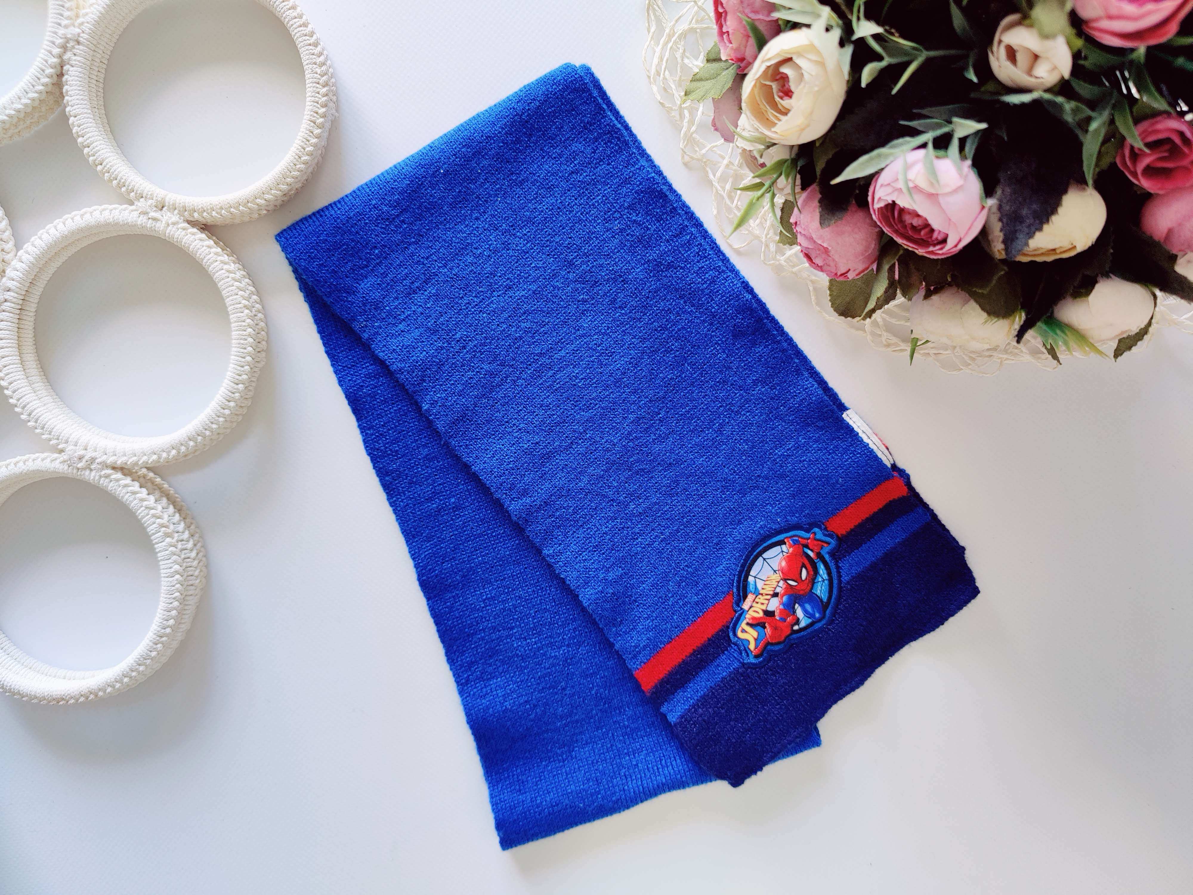 Новий шарф Спайдер-мен