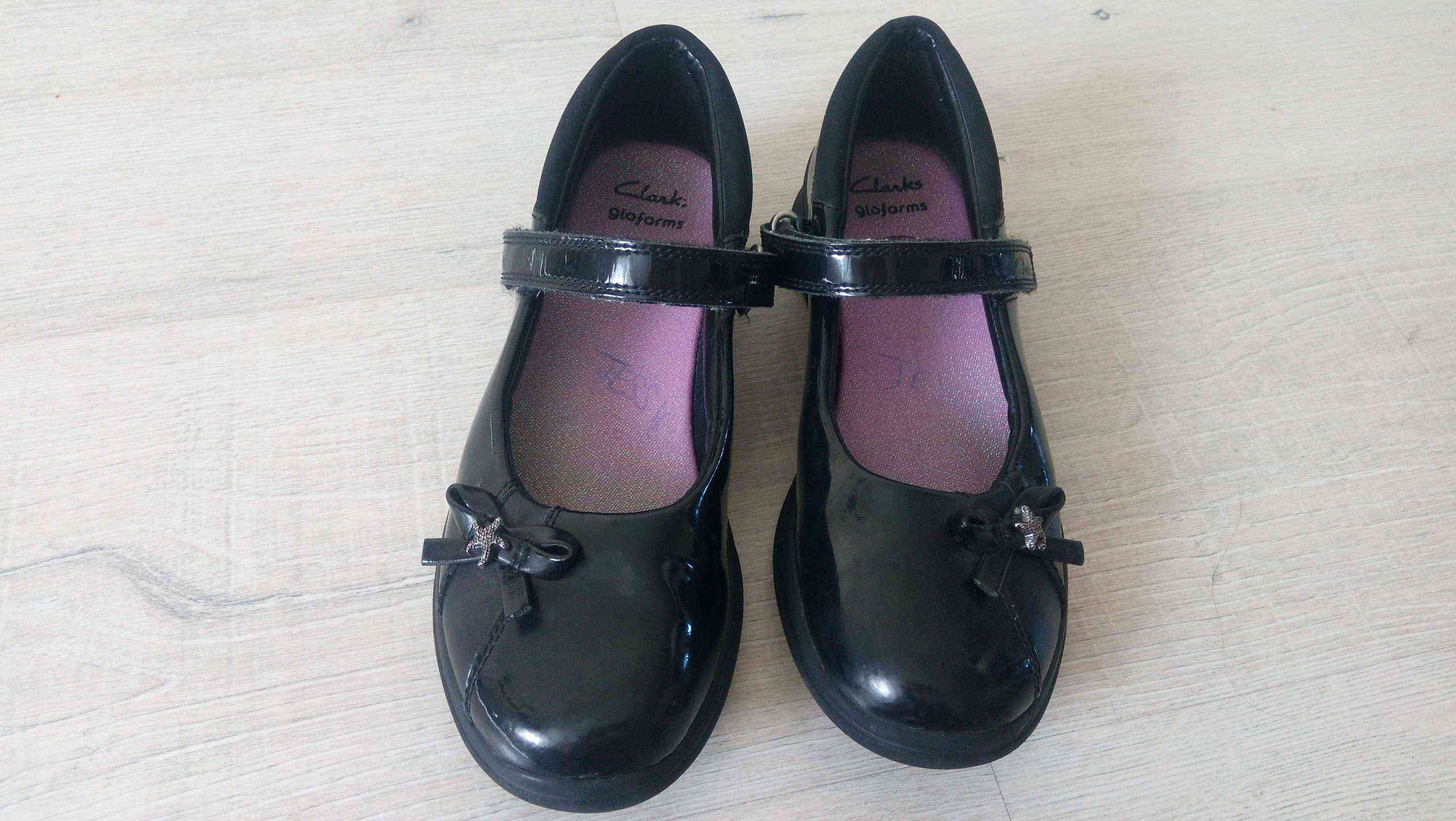 34 (21,5 см) Кожа Clarks (Кларкс) Школьные кожаные туфли девочке