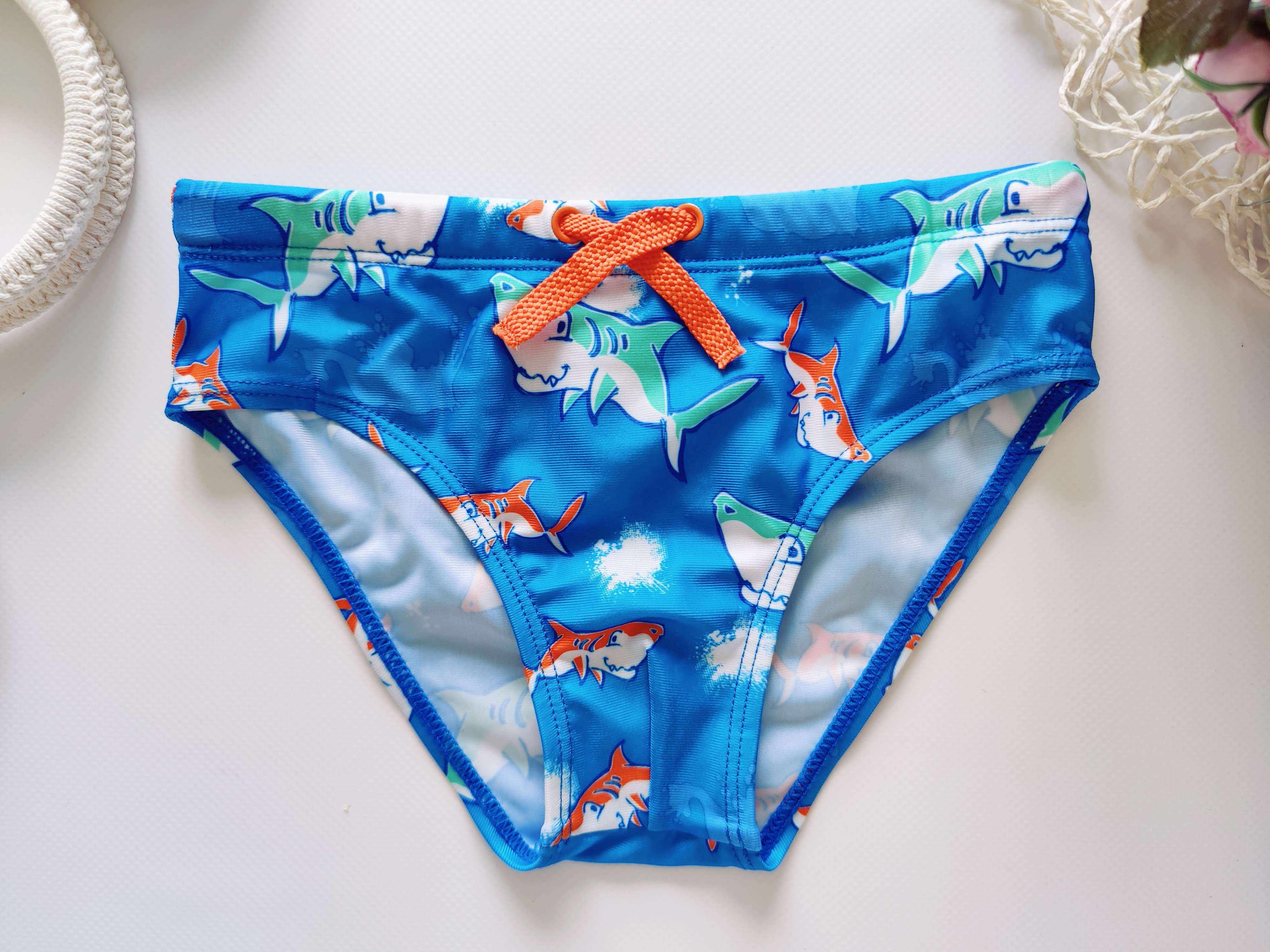 18,24 міс, зріст 86,92 Плавки в акулах