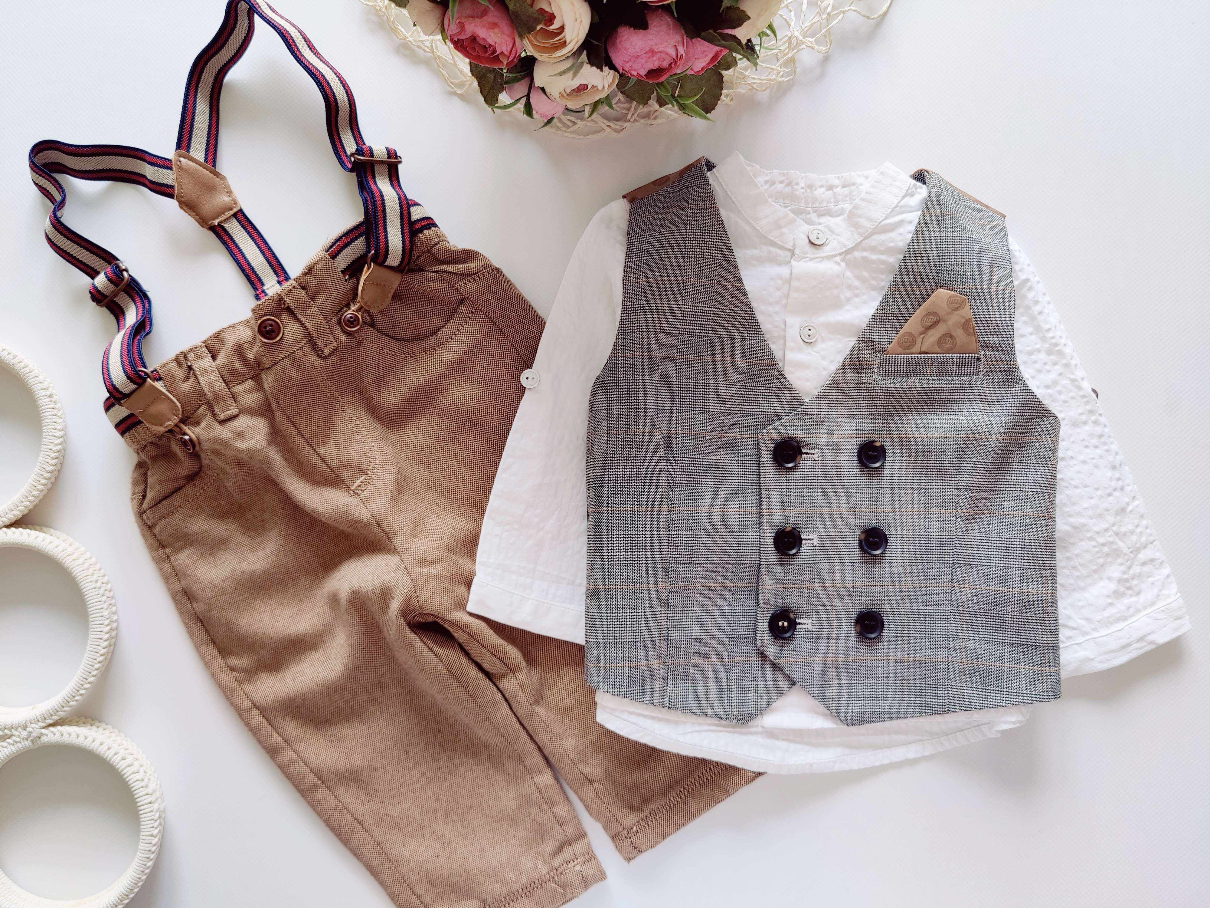 6,9 міс, зріст 68,74 Ошатний дитячий костюм