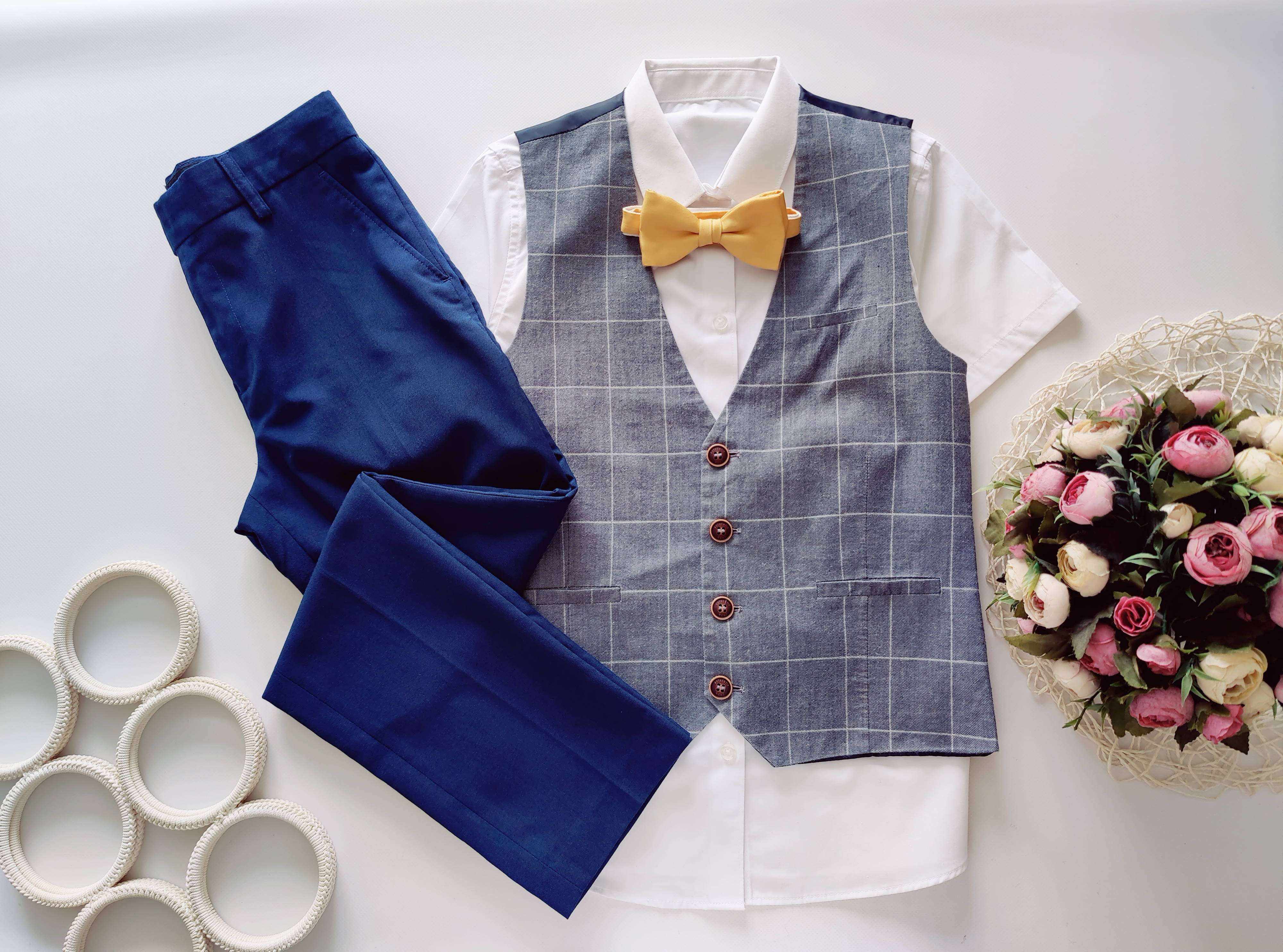 12,13 лет, рост 152,158 Новая белая рубашка, жилетка, брюки