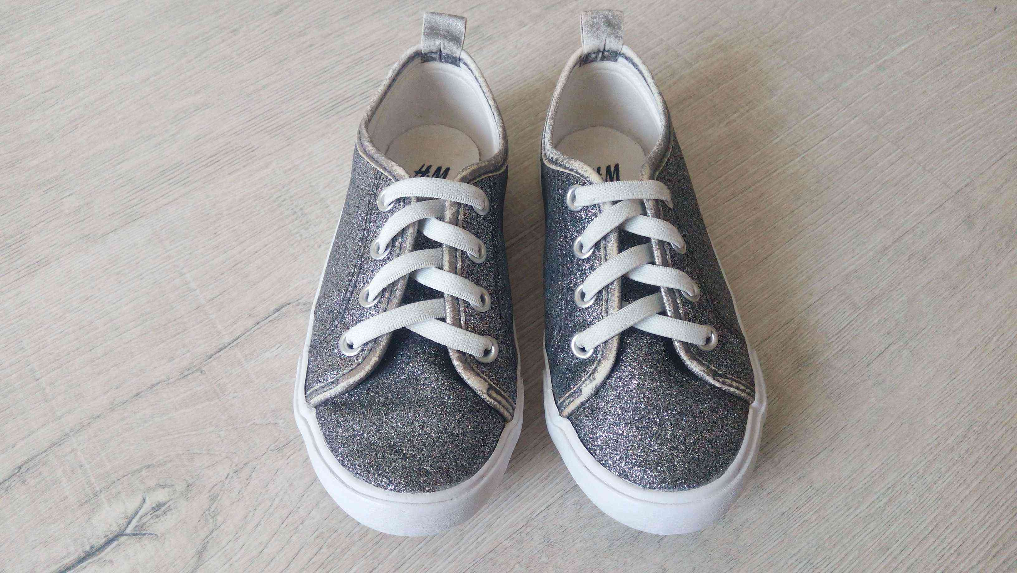 27 (16,5 см) H&M (Эйч энд Эм) Серебристые для девочки