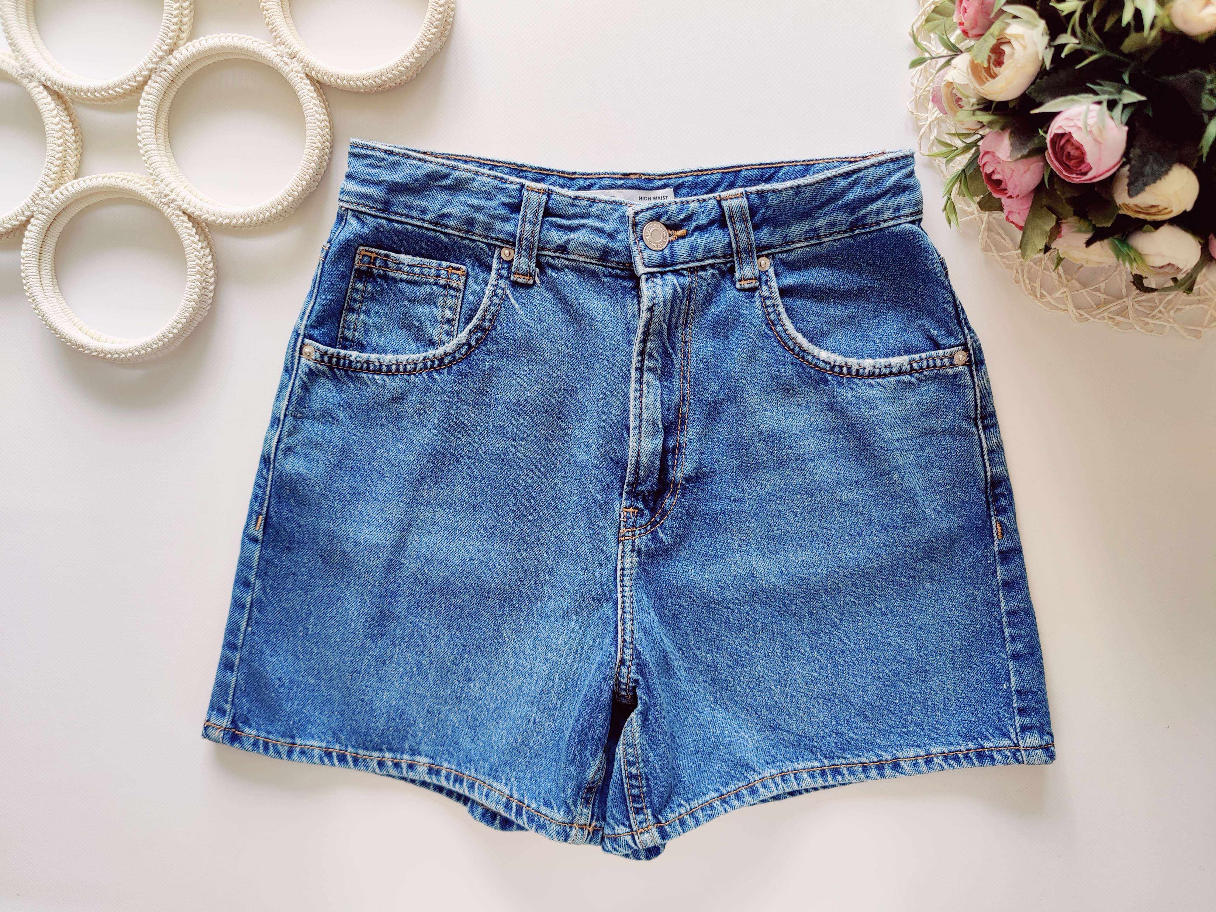 36\26 Джинсові шорти мом Bershka