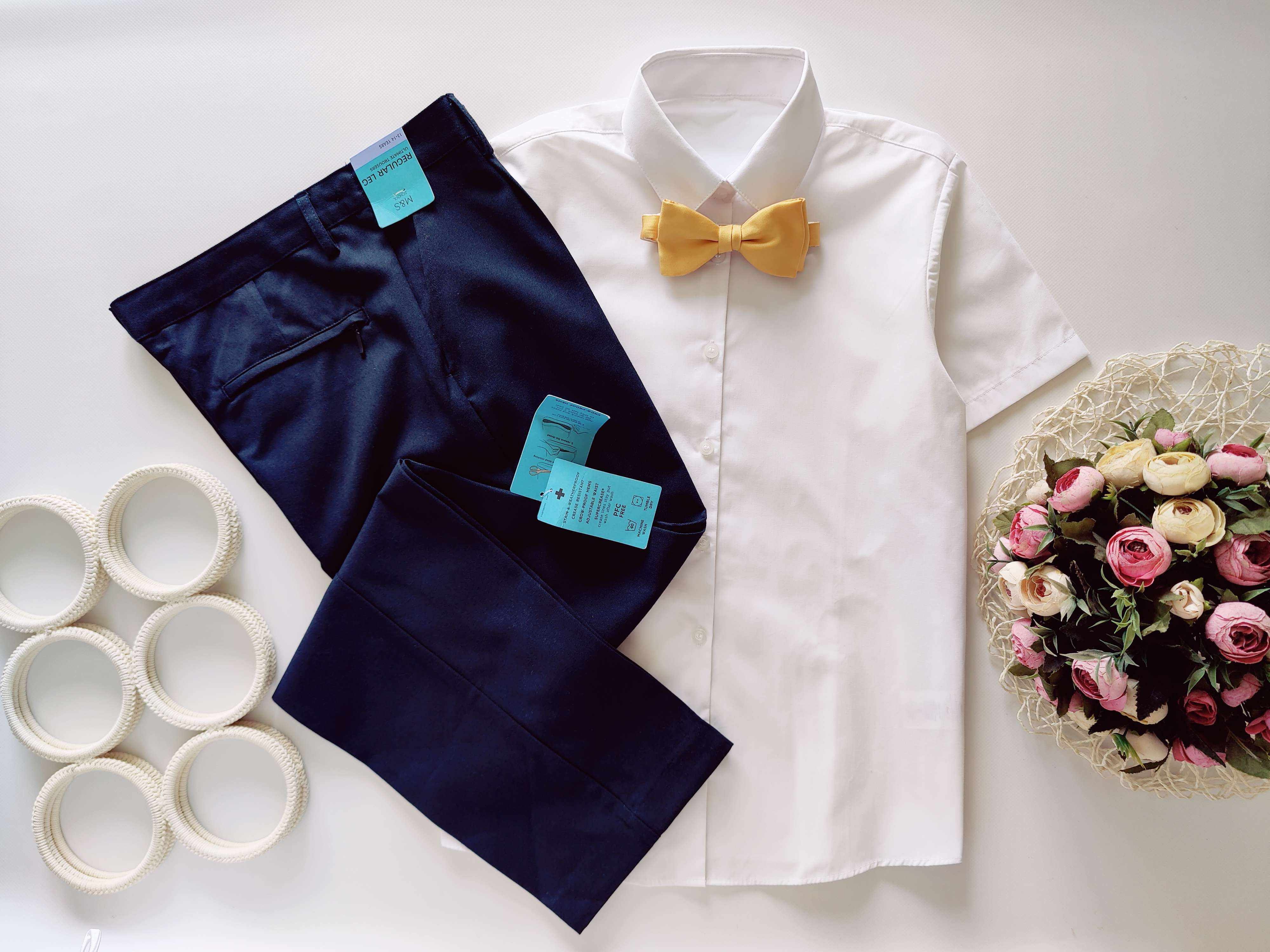 13,14 лет, рост 158,164 Новые темно синие брюки и новая белая рубашка с коротки рукавом