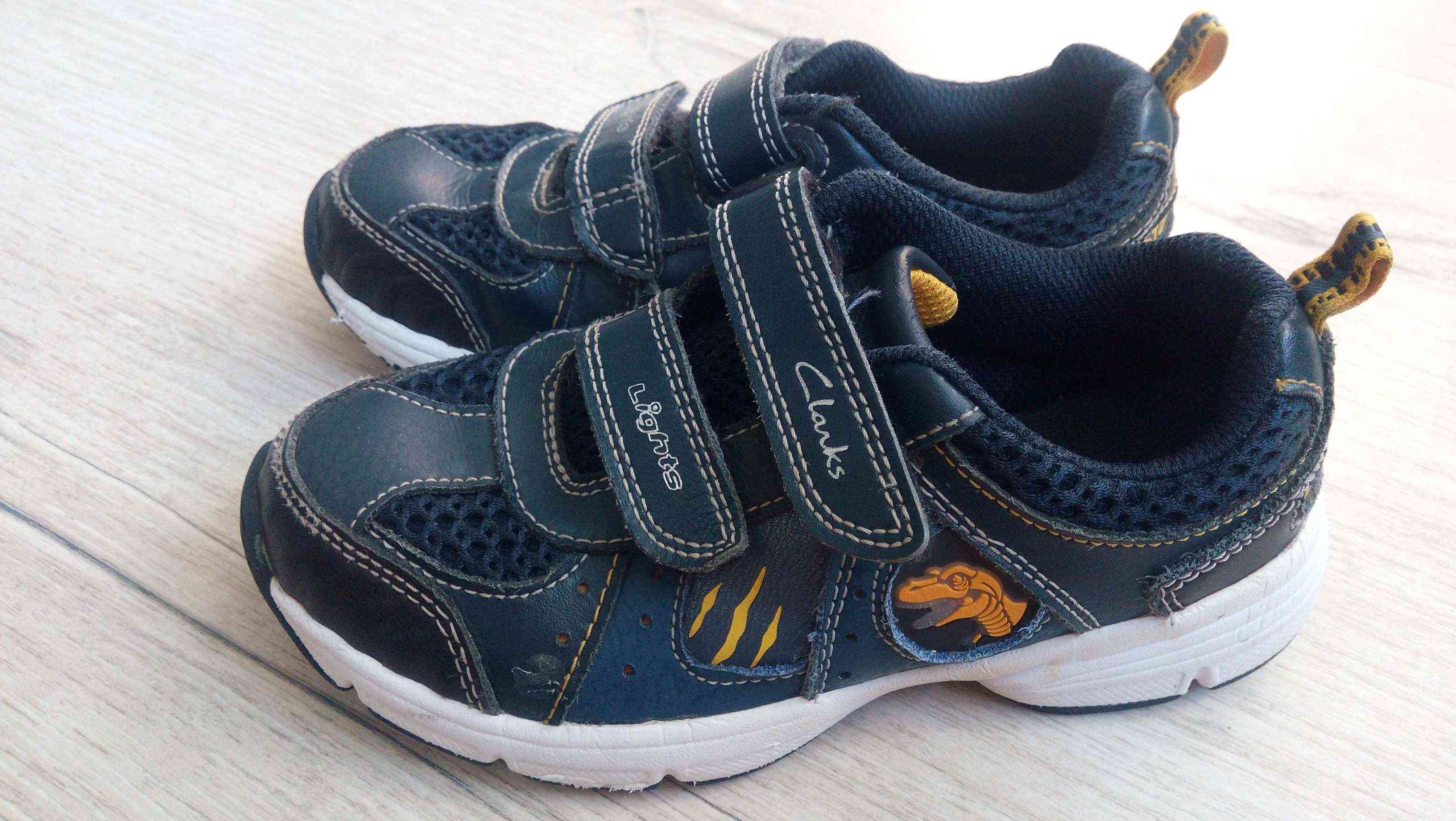 27 (17,5 см) с мигалками Кожаные кроссовки для мальчика