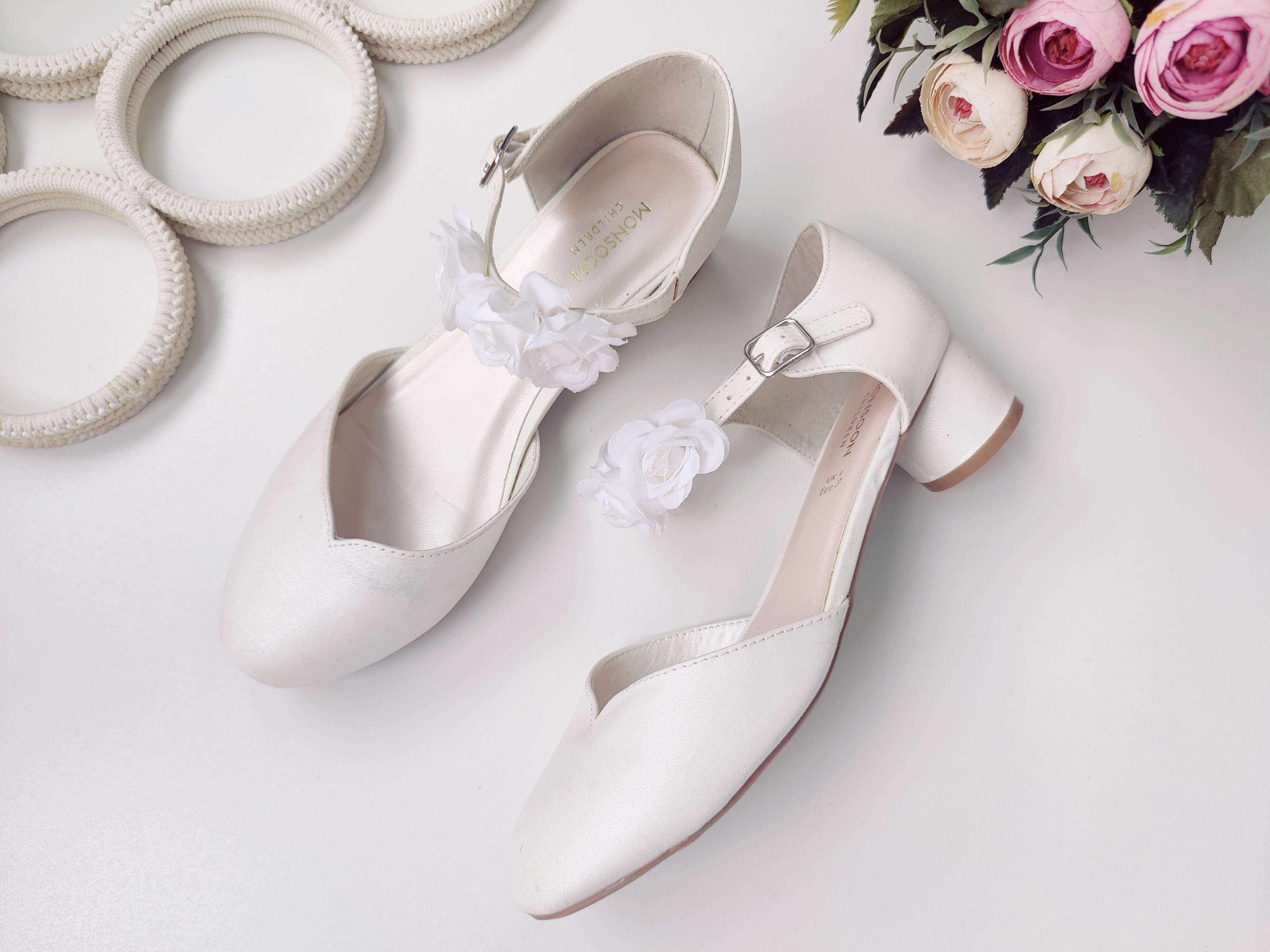 37 (24 см) Красиві ошатні дитячі туфлі на підборах