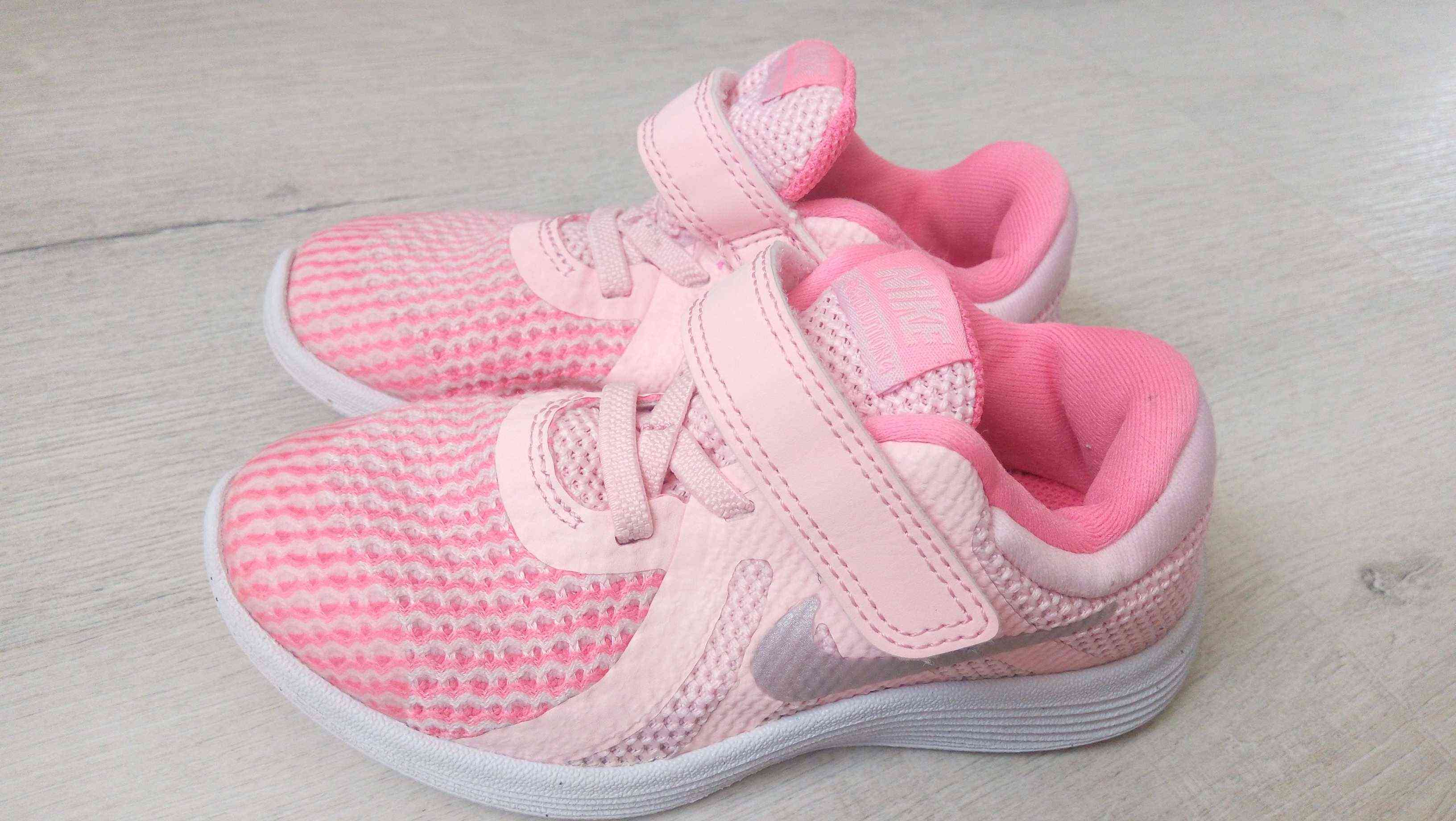 26 (16 см) Nike 2017 Оригінал! Кросівки дівчинці