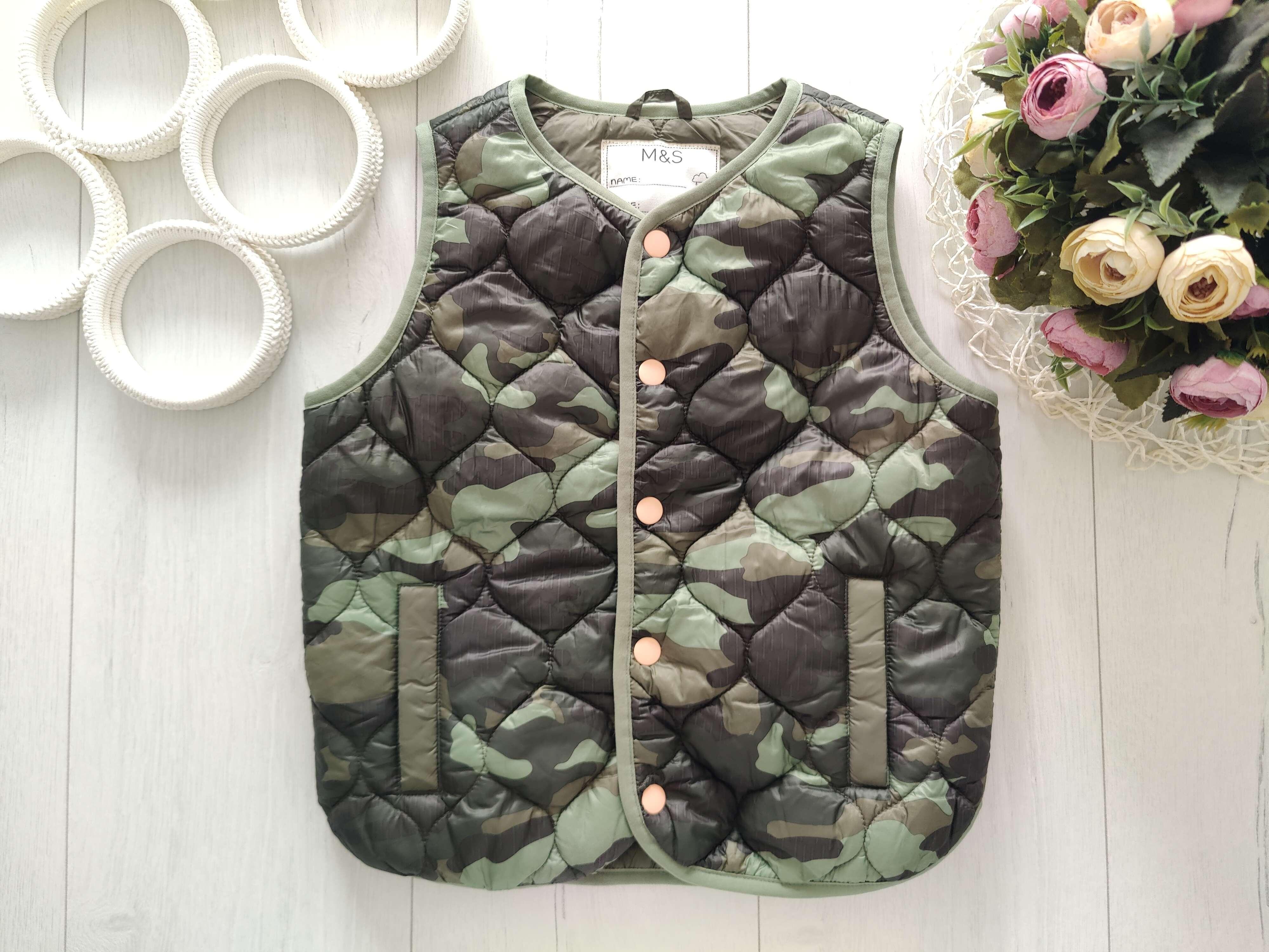 6,7 лет, рост 122 Жилетка на тонком синтепоне