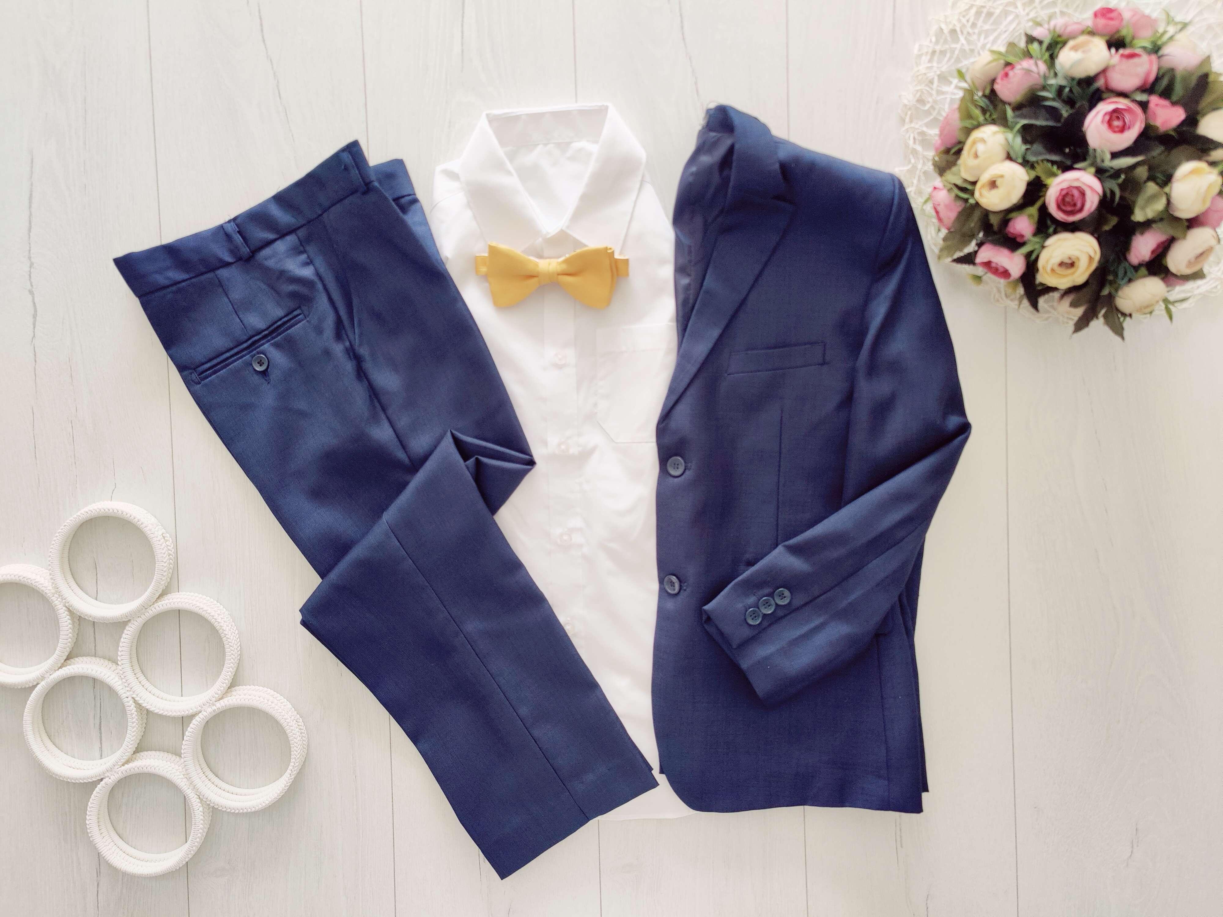 10,11 лет, рост 140,146 Костюм и белая рубашка