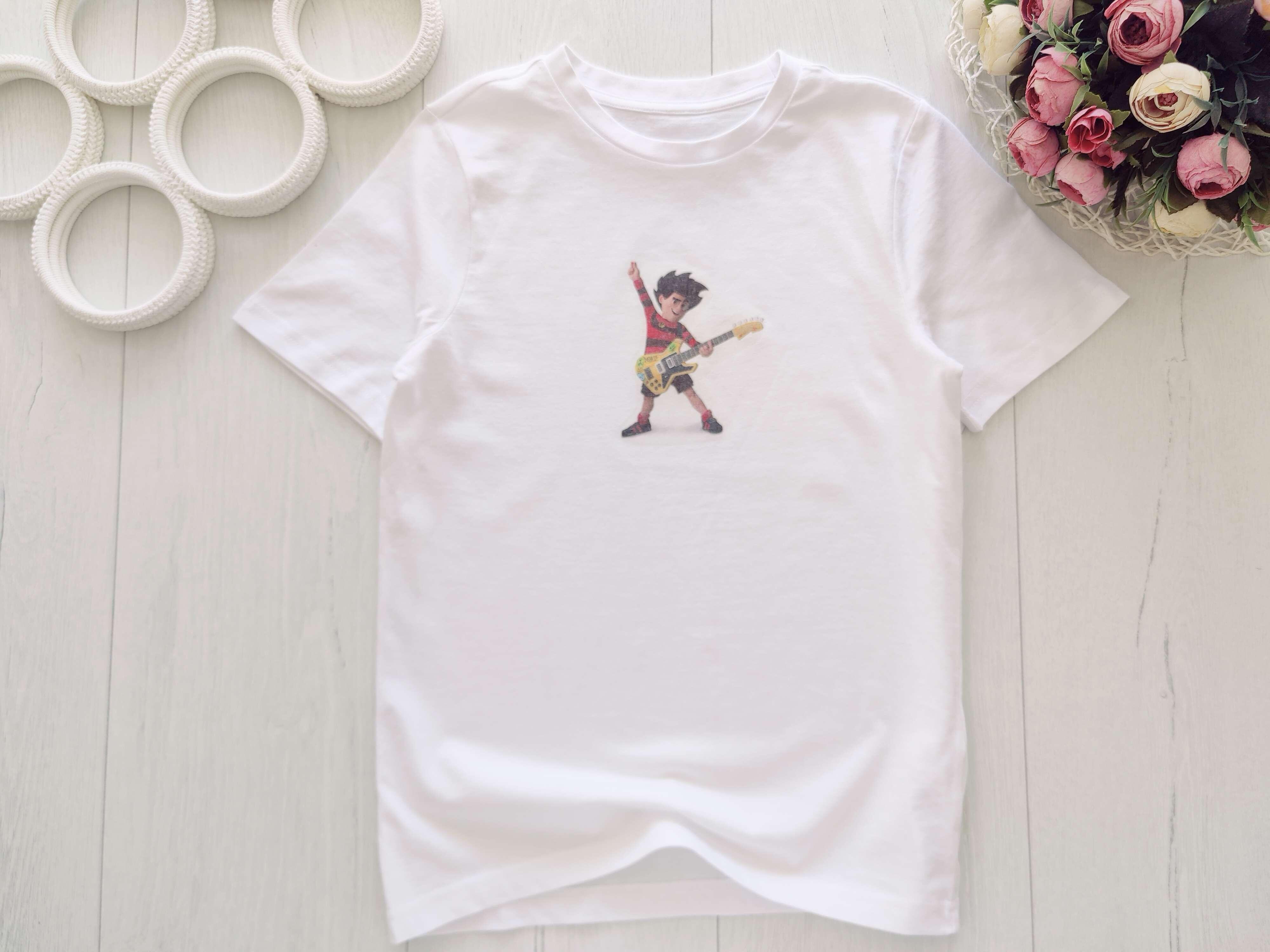 8,9 років, зріст 128,134 Нова футболка з гітаристом