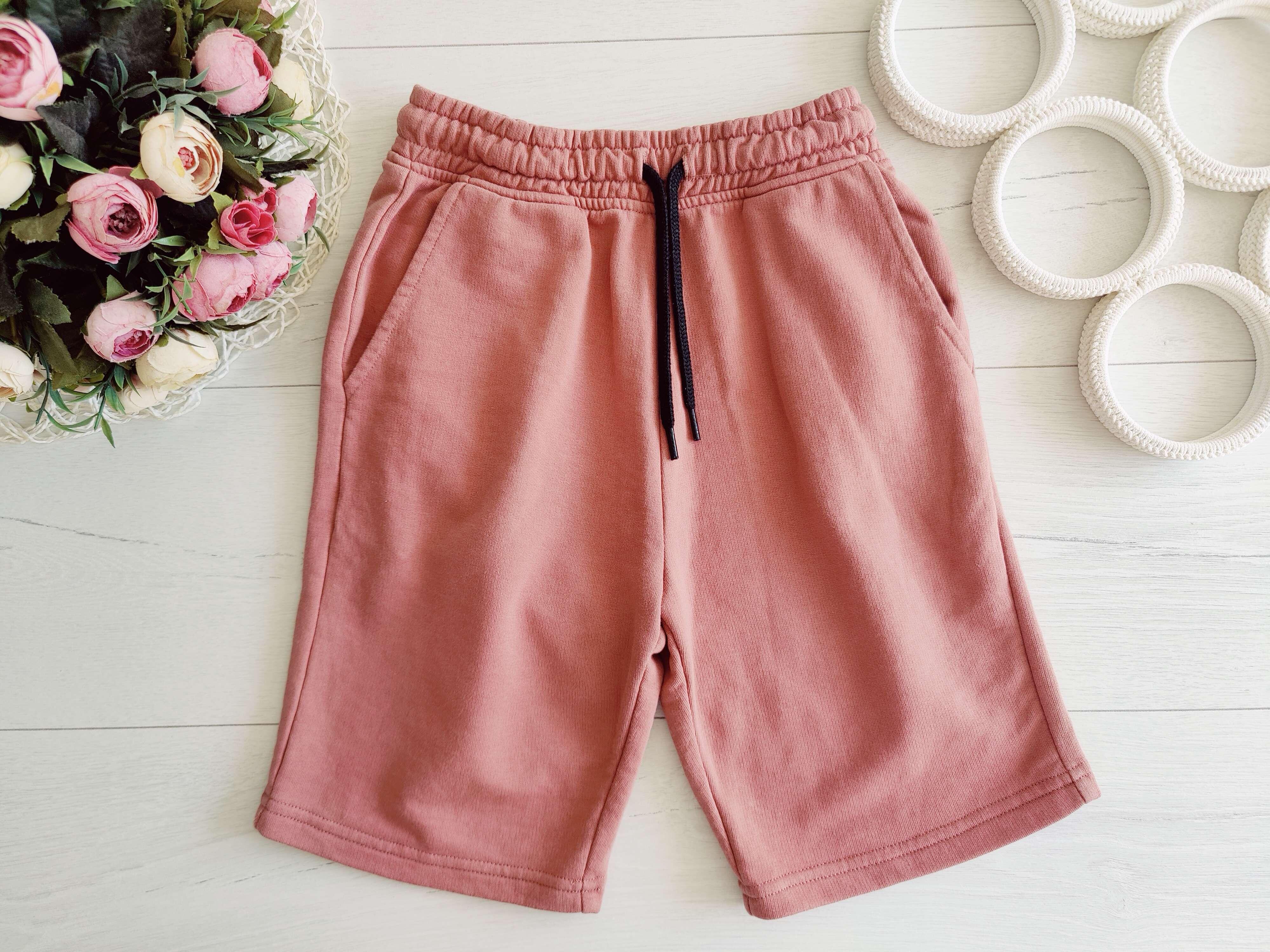 10 років, зріст 140 Щільні шорти