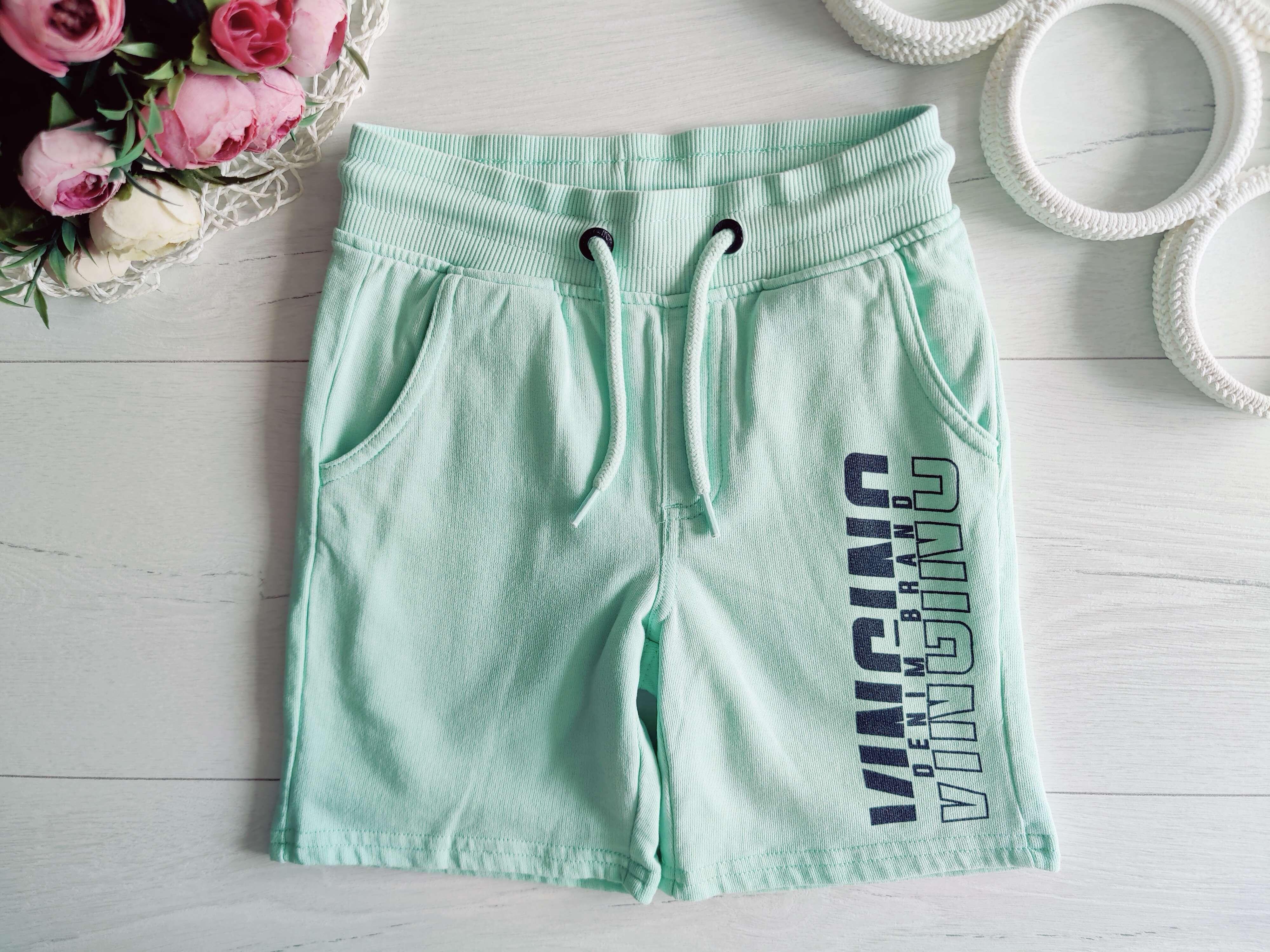 6 років, зріст 116 М'ятні шорти