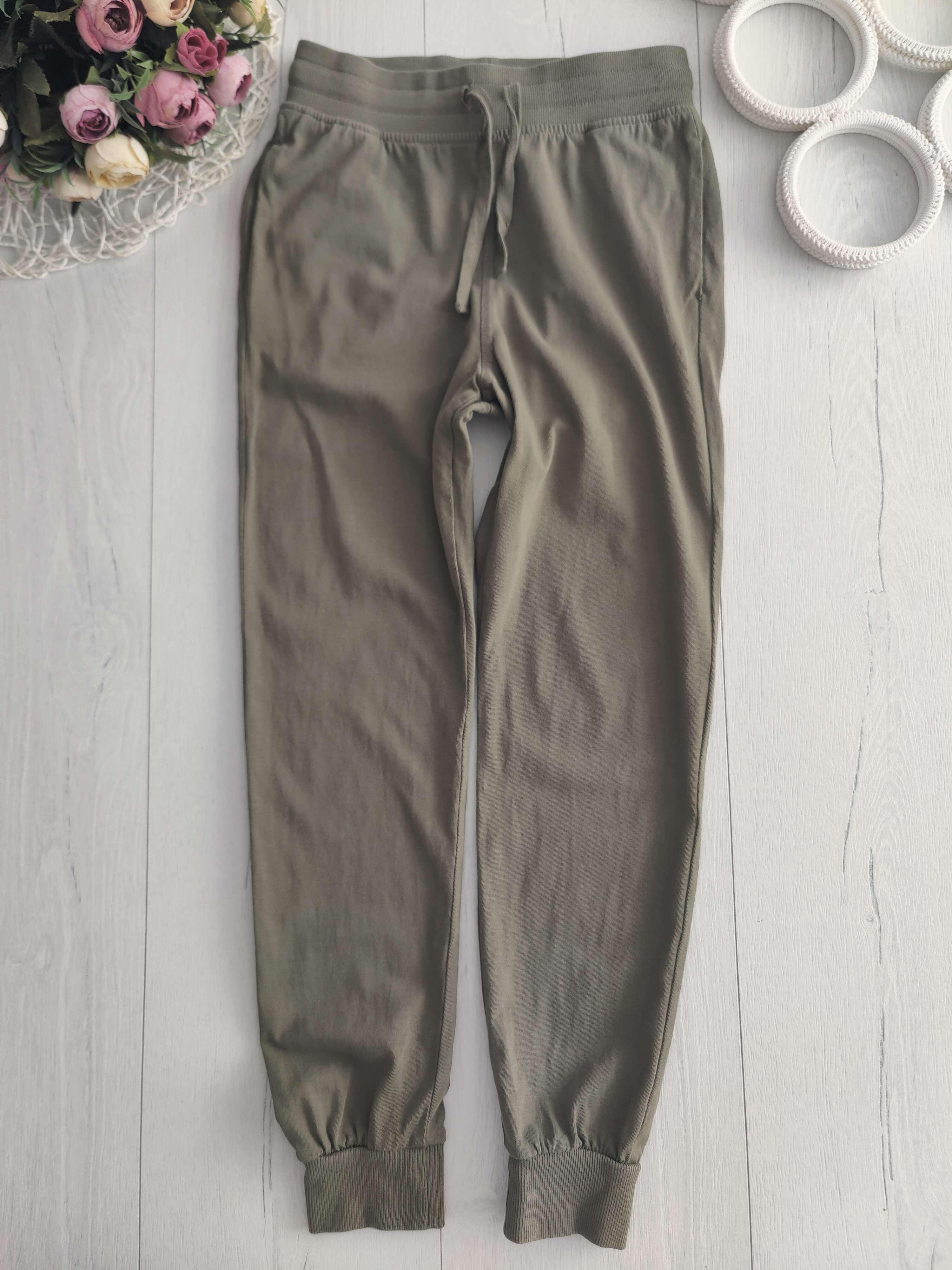 8,9 лет, рост 134 Трикотажные штаны