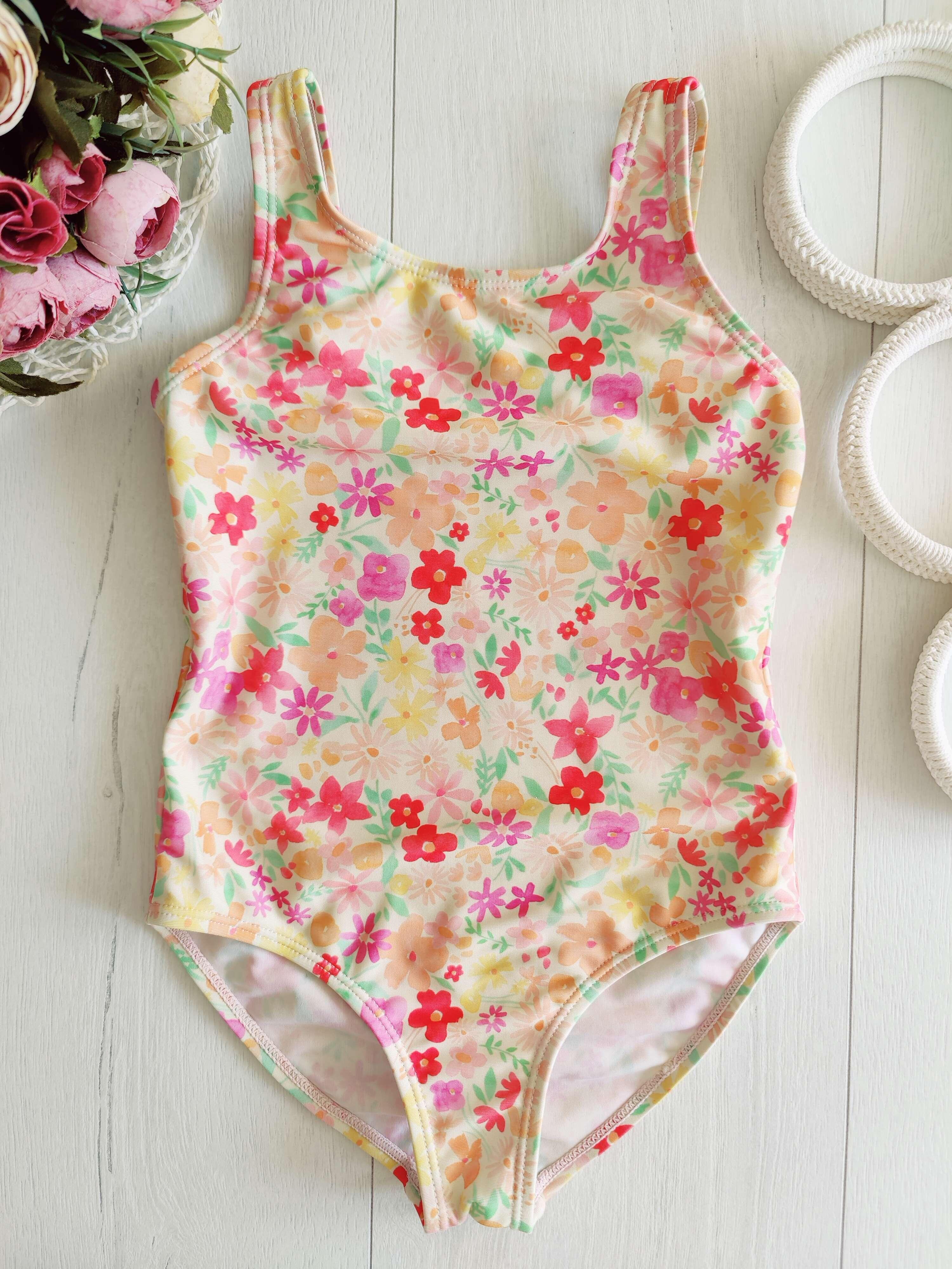 5,6 лет, рост 116 Нежный детский купальник