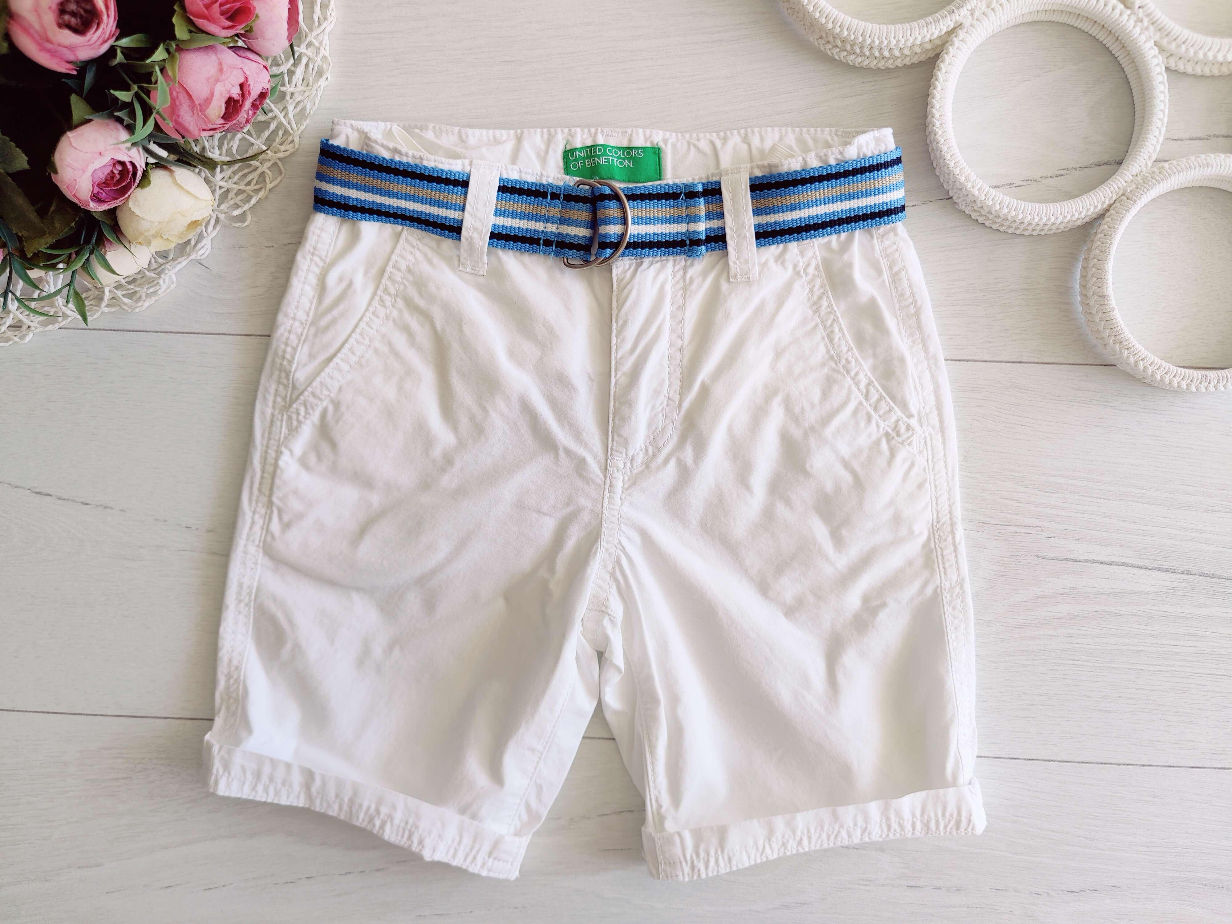 5 років, зріст 110 Білі ошатні шорти