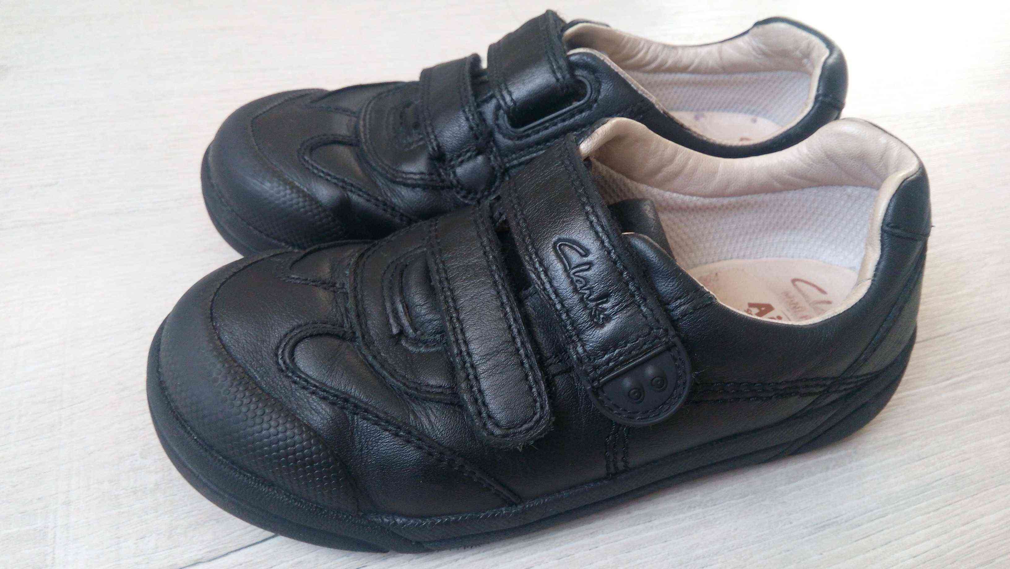 29 (18,5 см) Clarks 2017 год Демисезонные ботинки Кроссовки мальчику