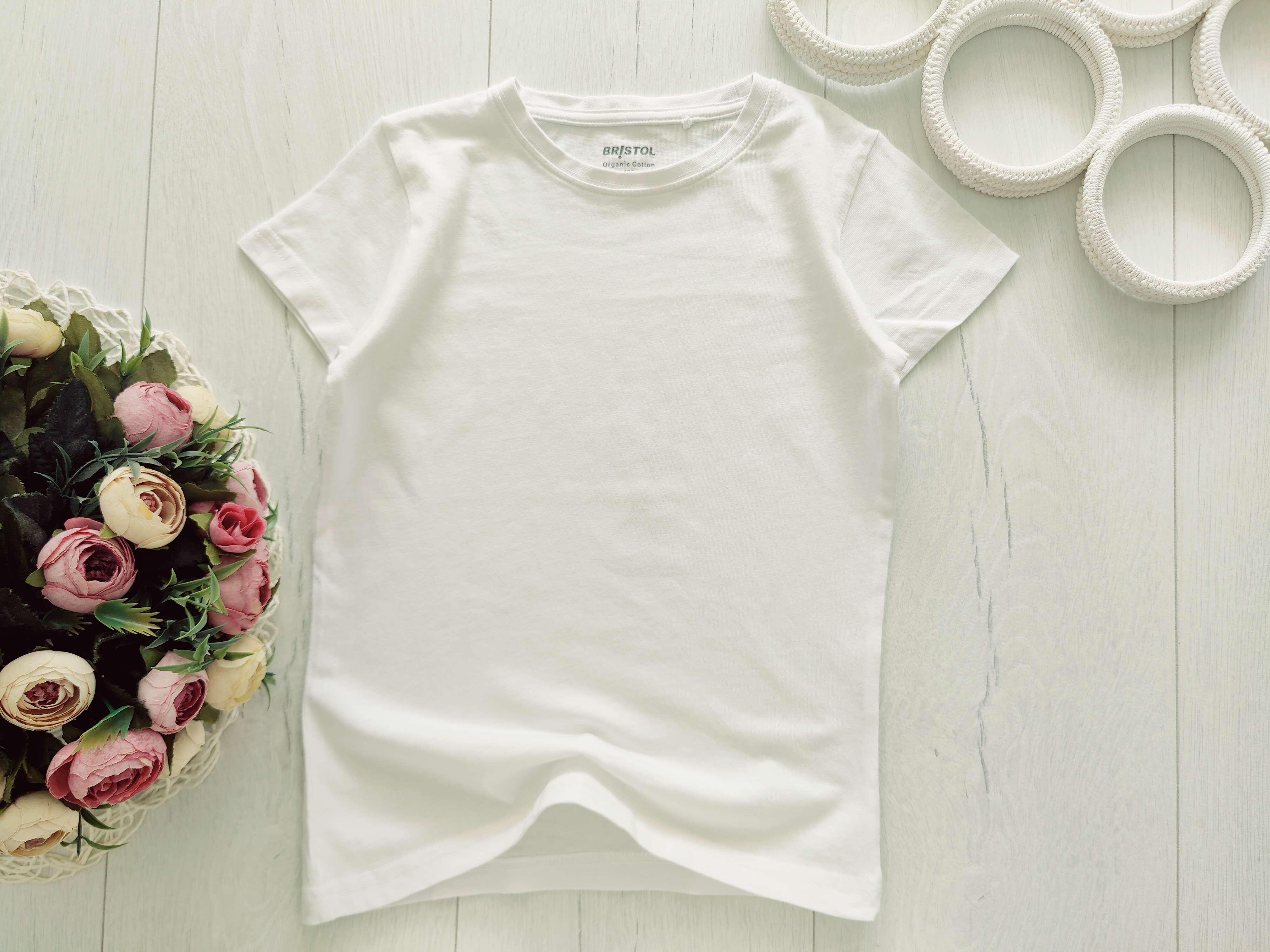 7 років, зріст 122 Біла трикотажна футболка