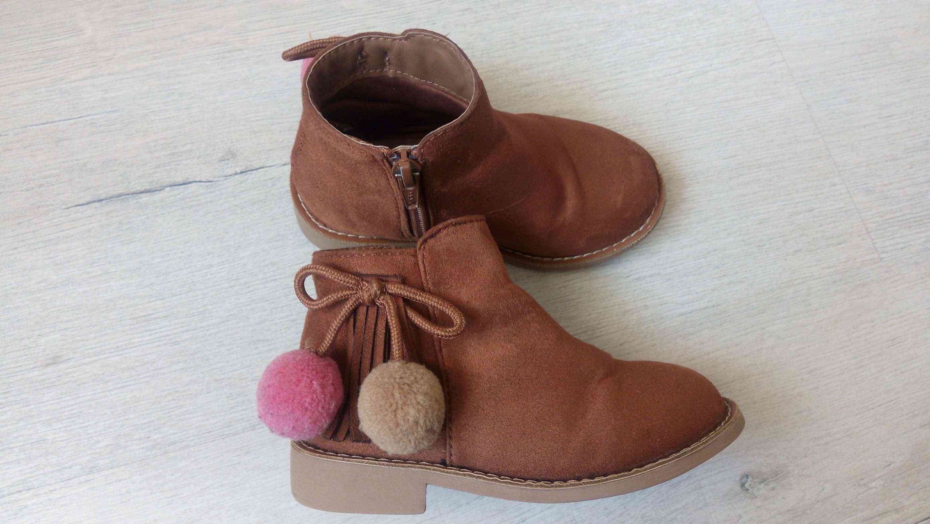 24-25 (14,7 см) Демисезонные ботинки для девочки