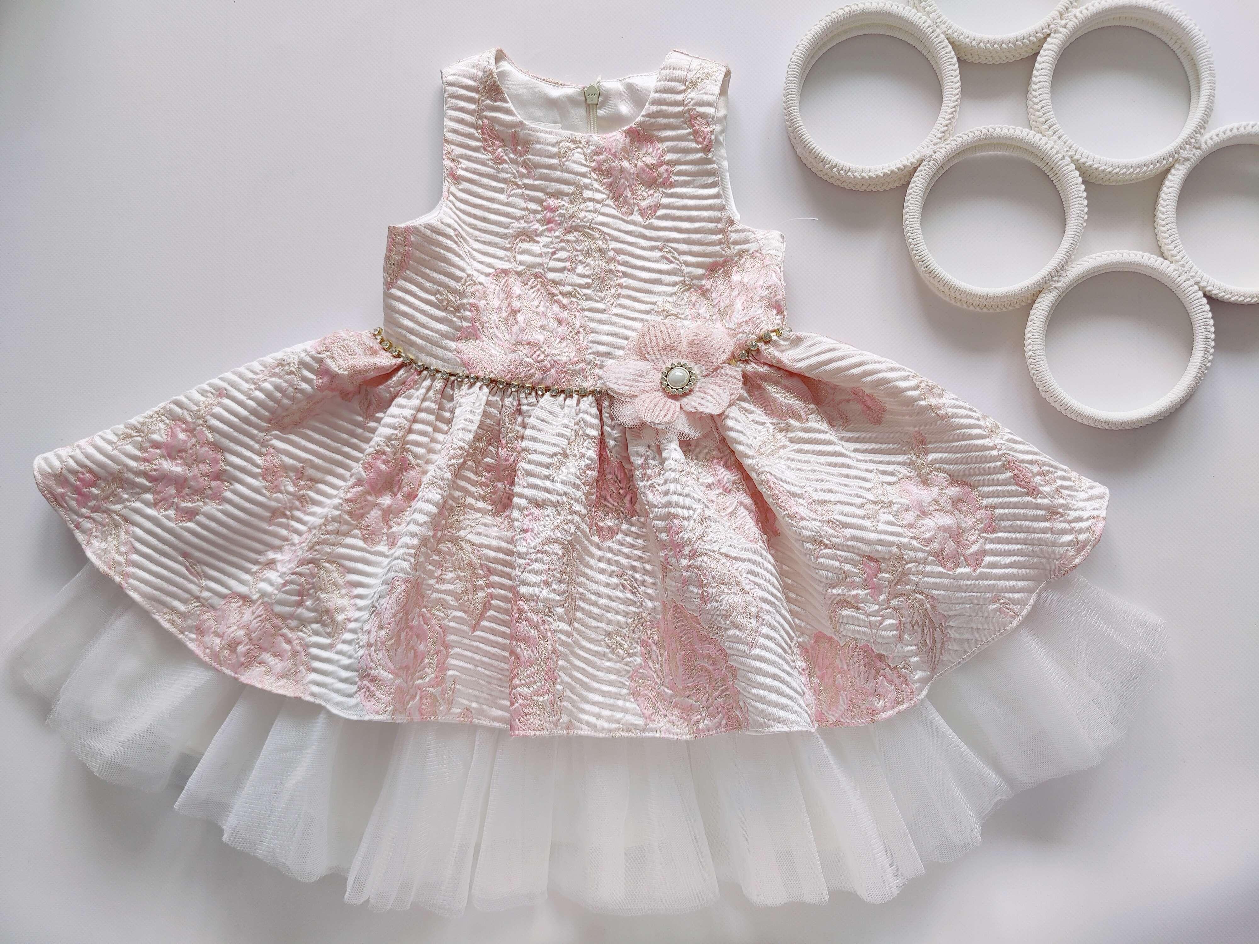 2 года, рост 92 Красивое нарядное платье