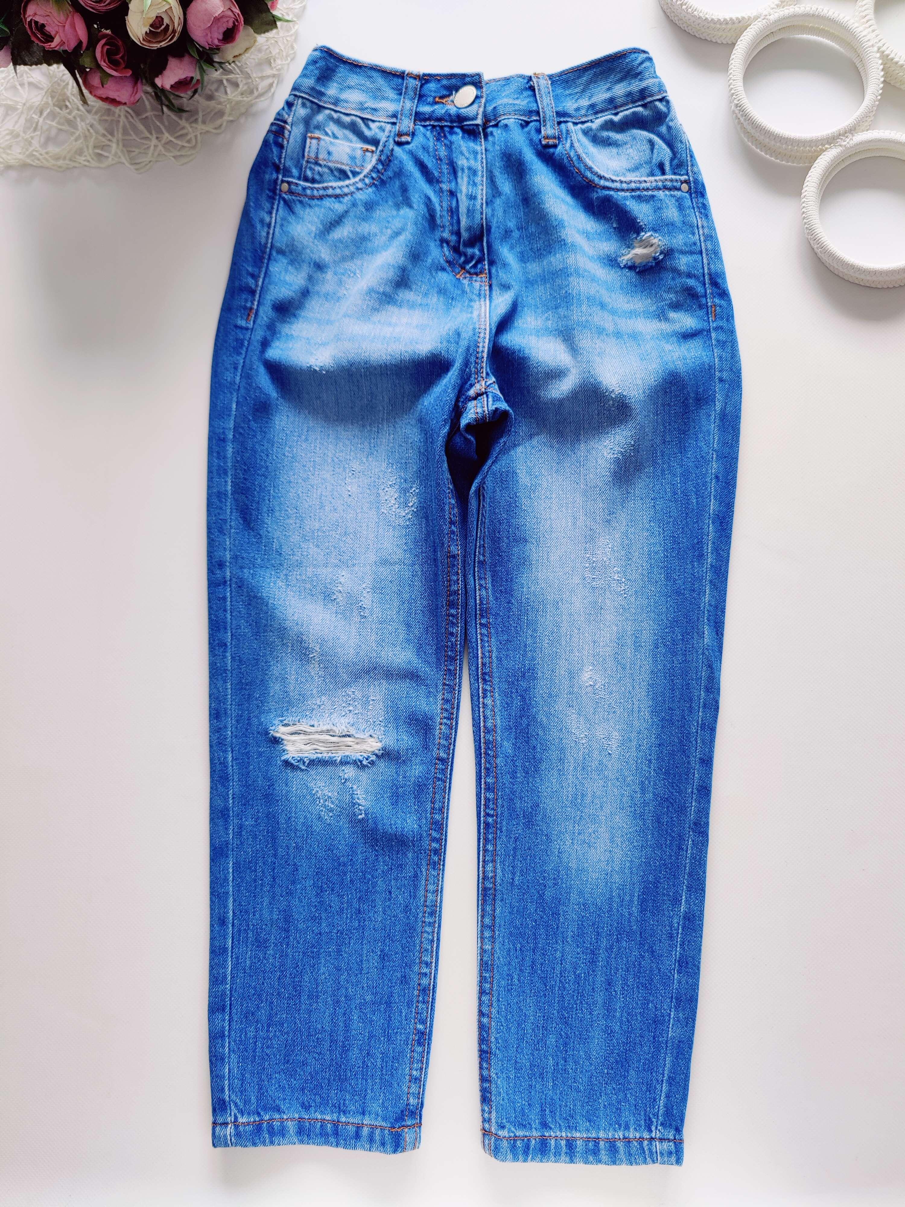 7 лет, рост 122 Голубые джинсы