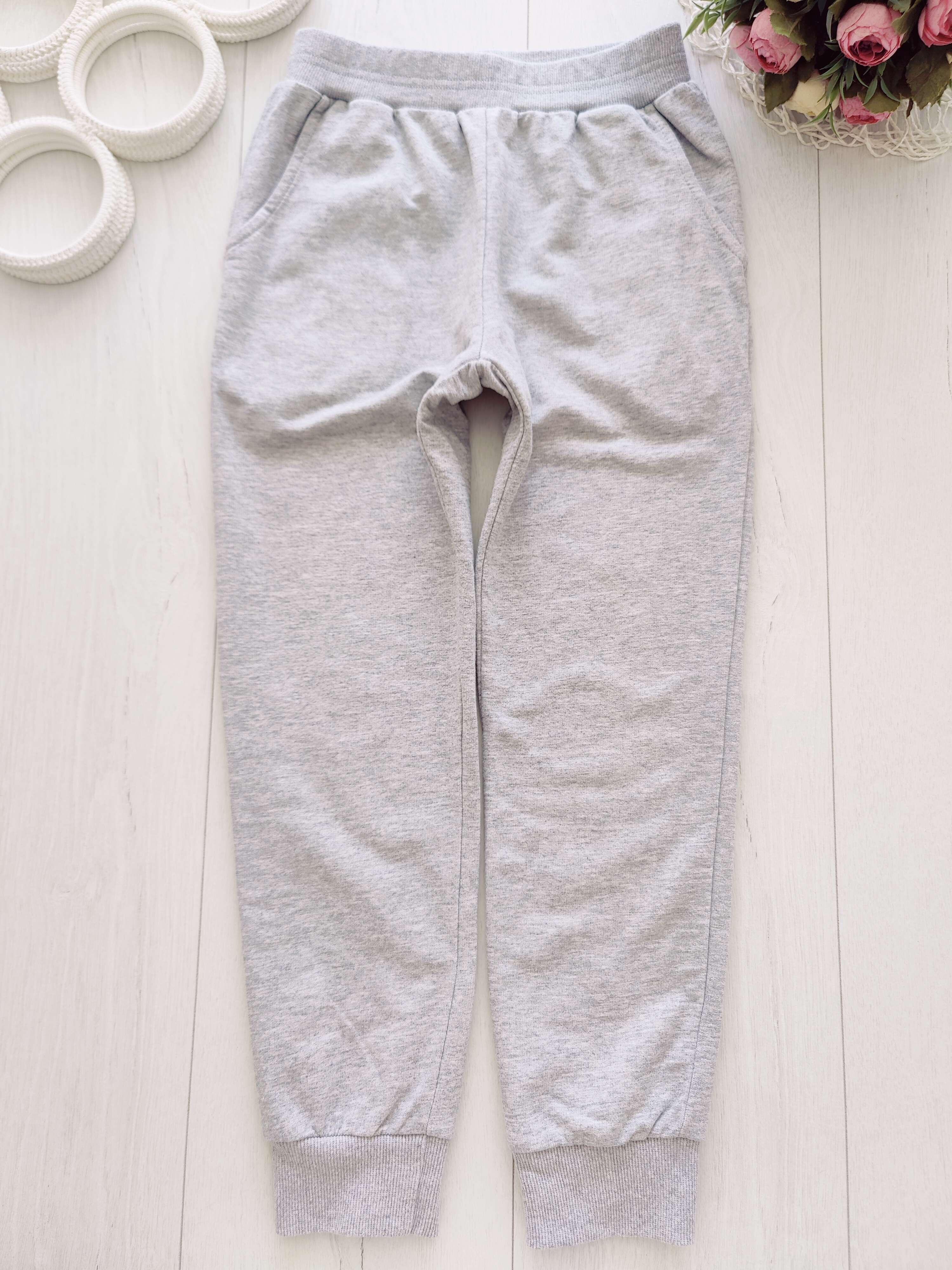 8,9 лет, рост 130 Спортивные штаны