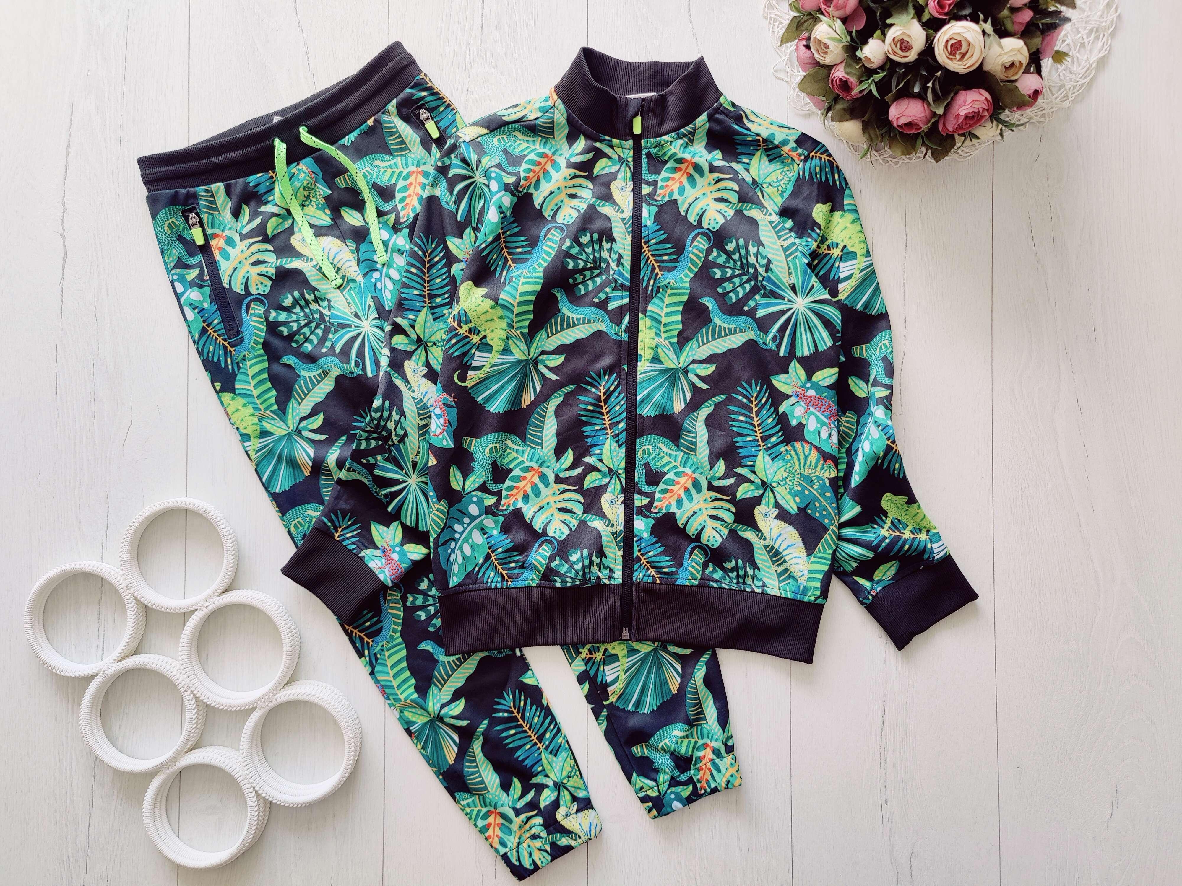 8,9 років, зріст 134 Спортивний костюм