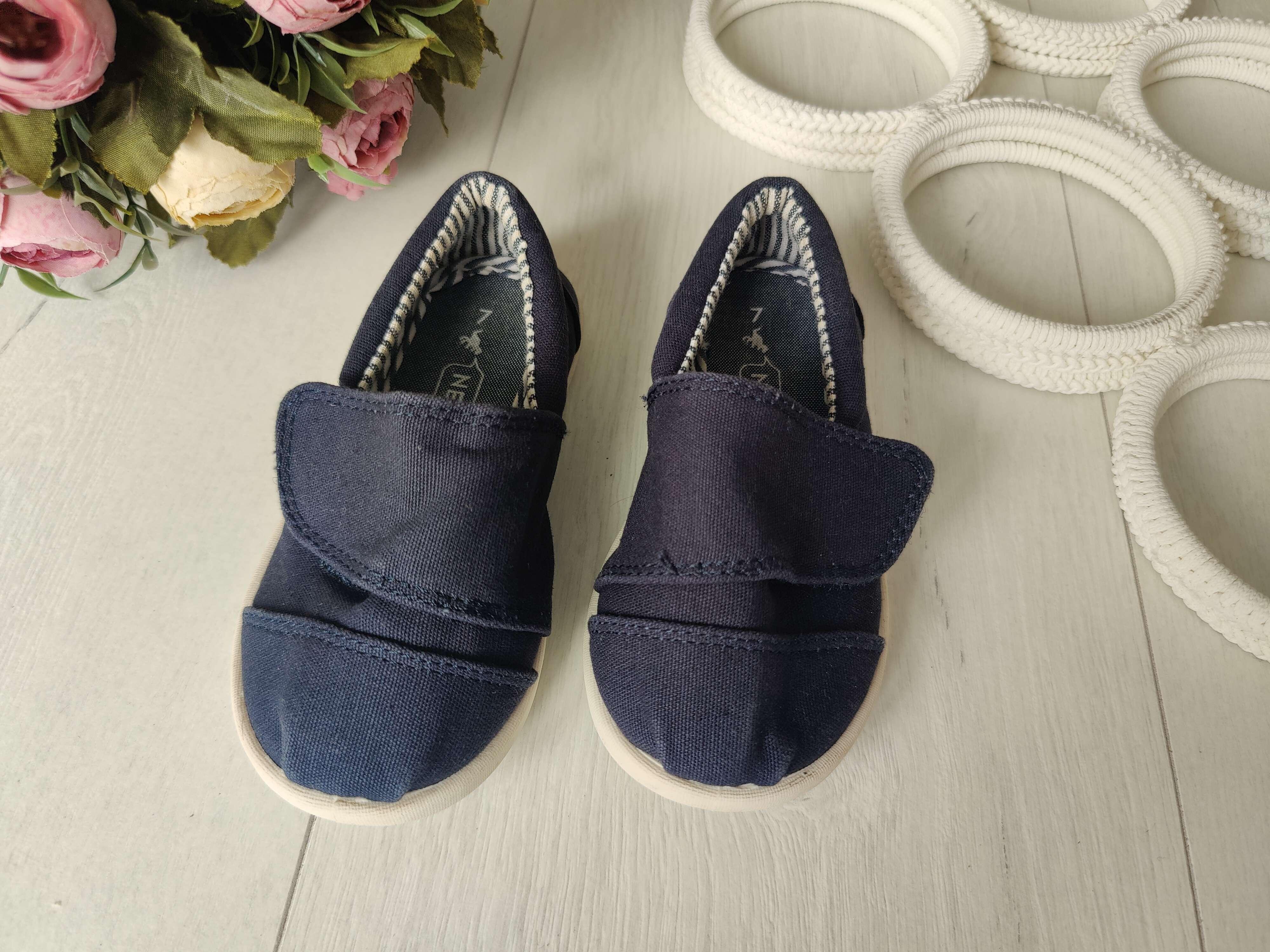 24 (14,5 см) Мокасини на липучках