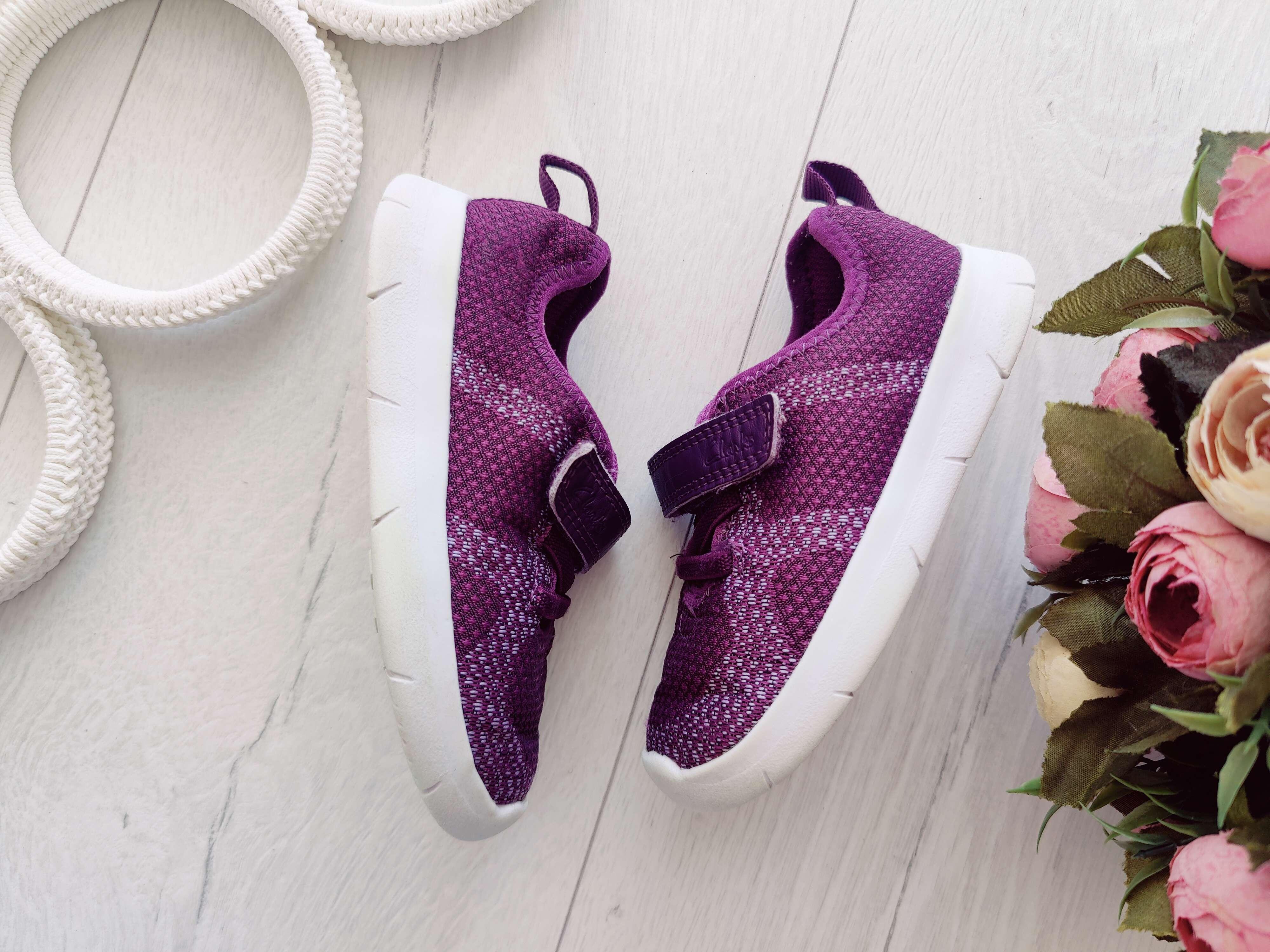 22 (14 см) Легкие фиолетовые кроссовки на липучках