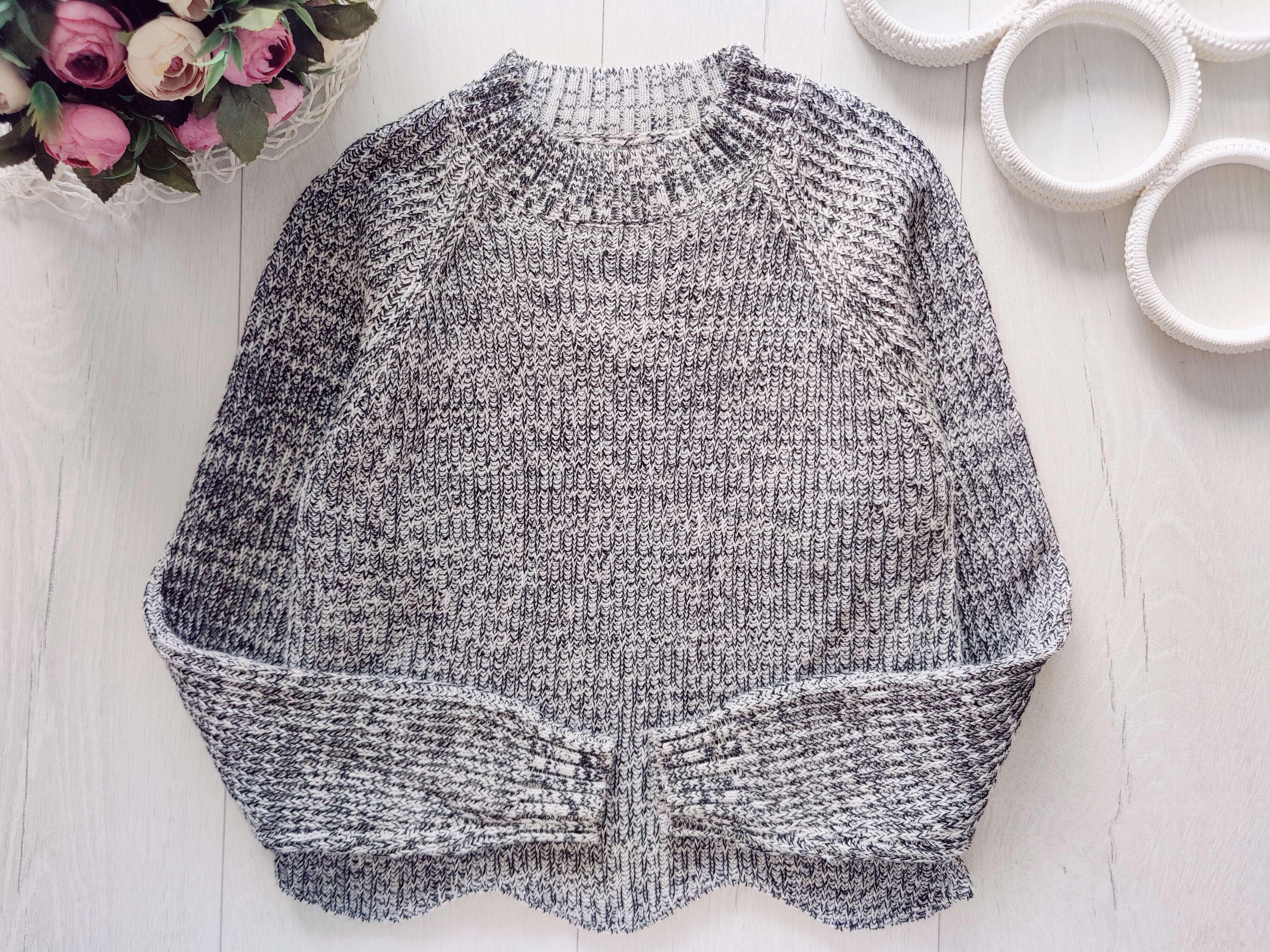 10 лет, рост 140 Свитер для девочки