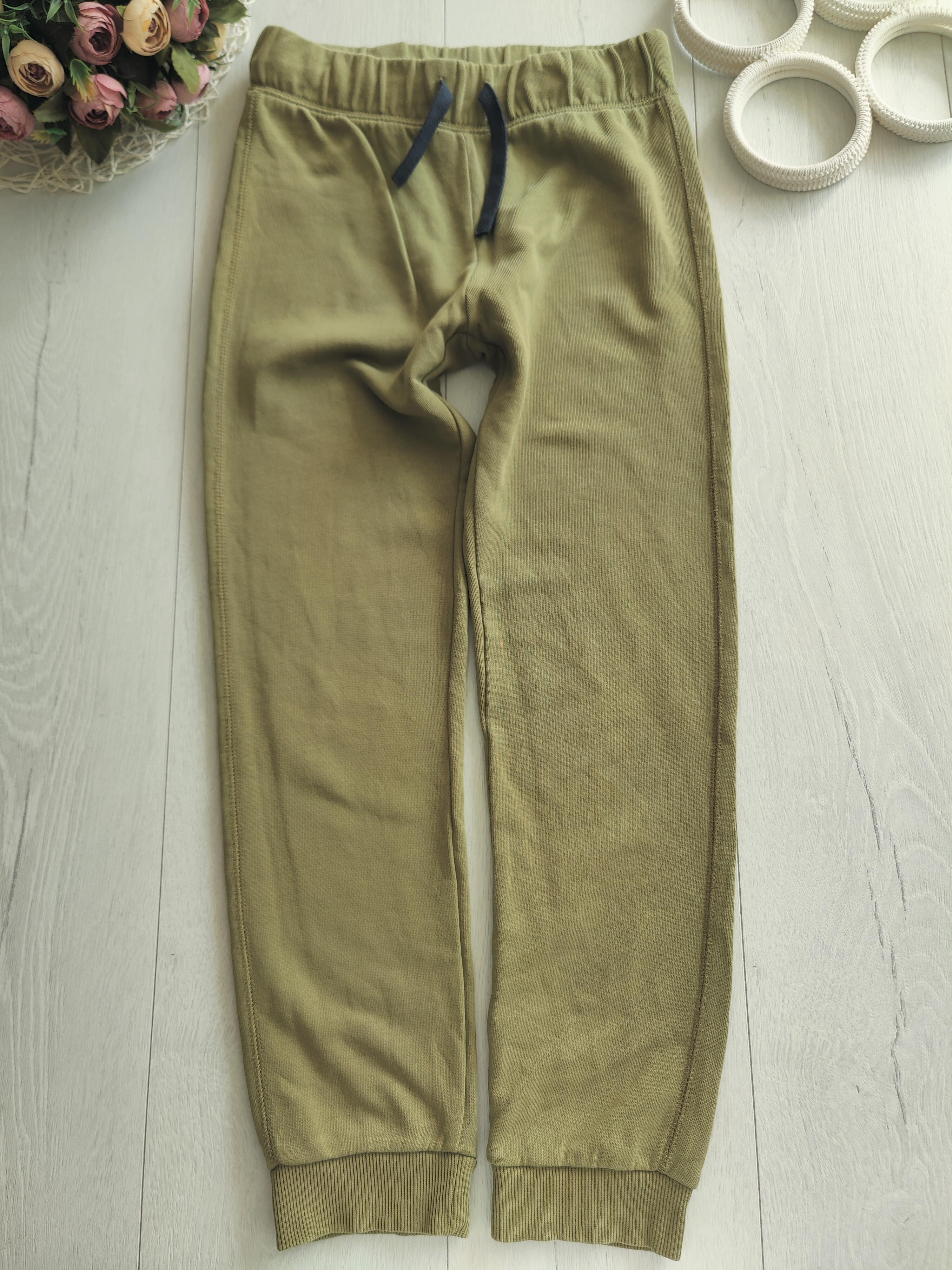 9,10 лет, рост 134,140 Качественные спортивные штаны хаки