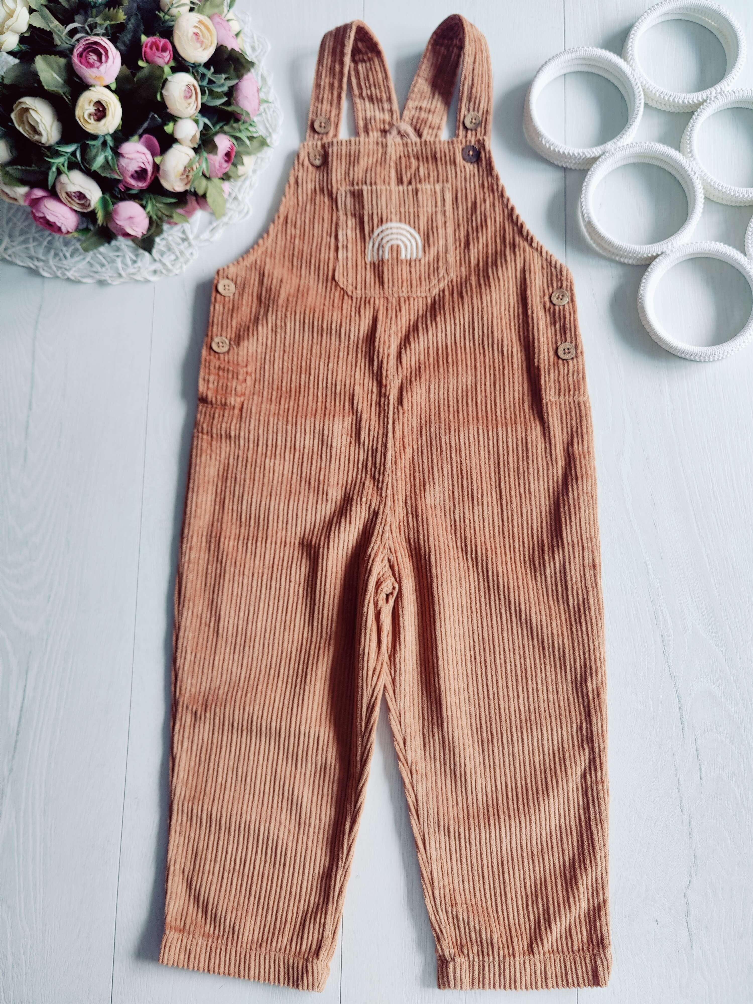 4 года, рост 104 Вельветовый комбинезон