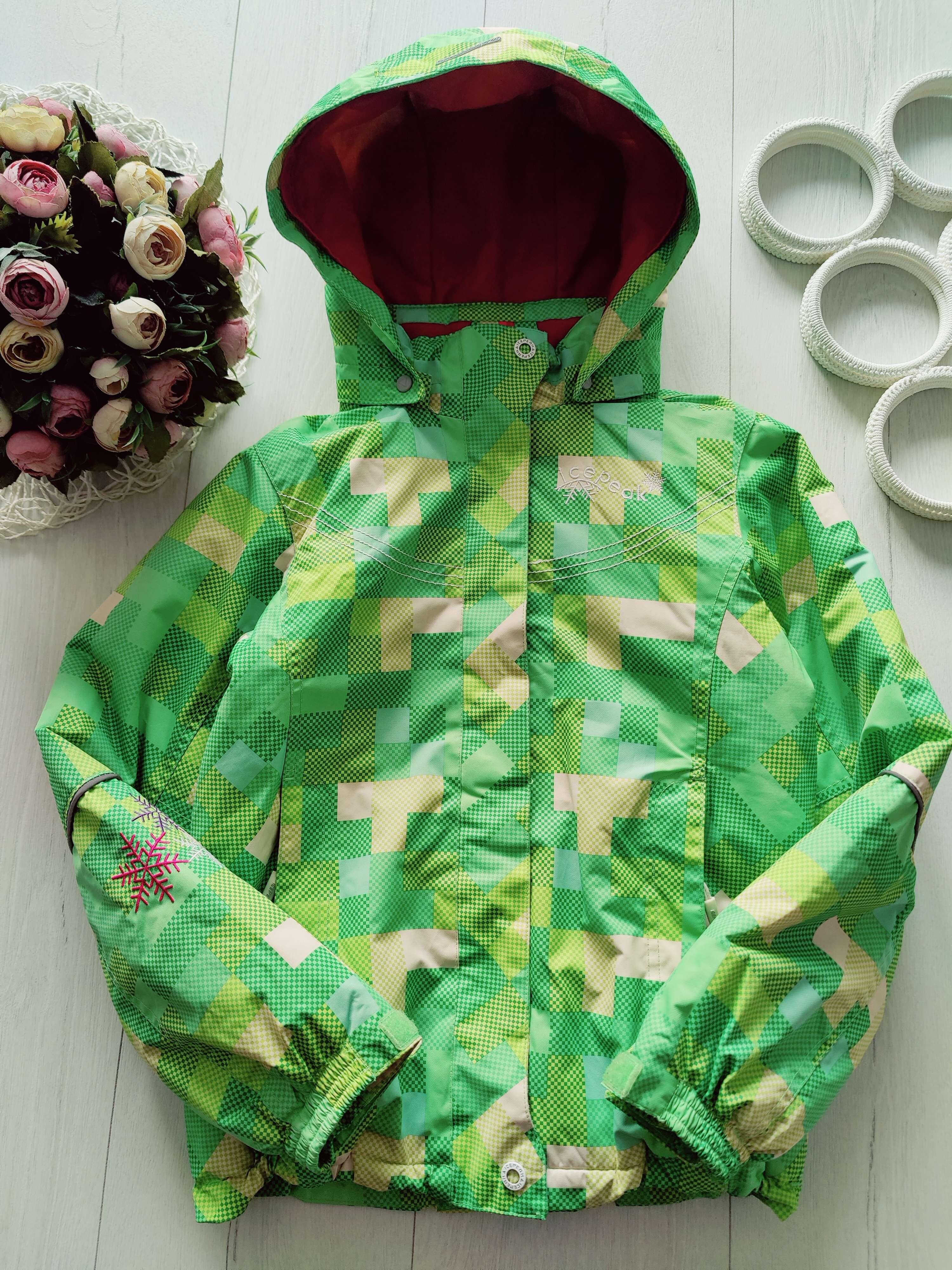 9,10 лет, рост 140 Зимняя термо спортивная куртка Icepeak