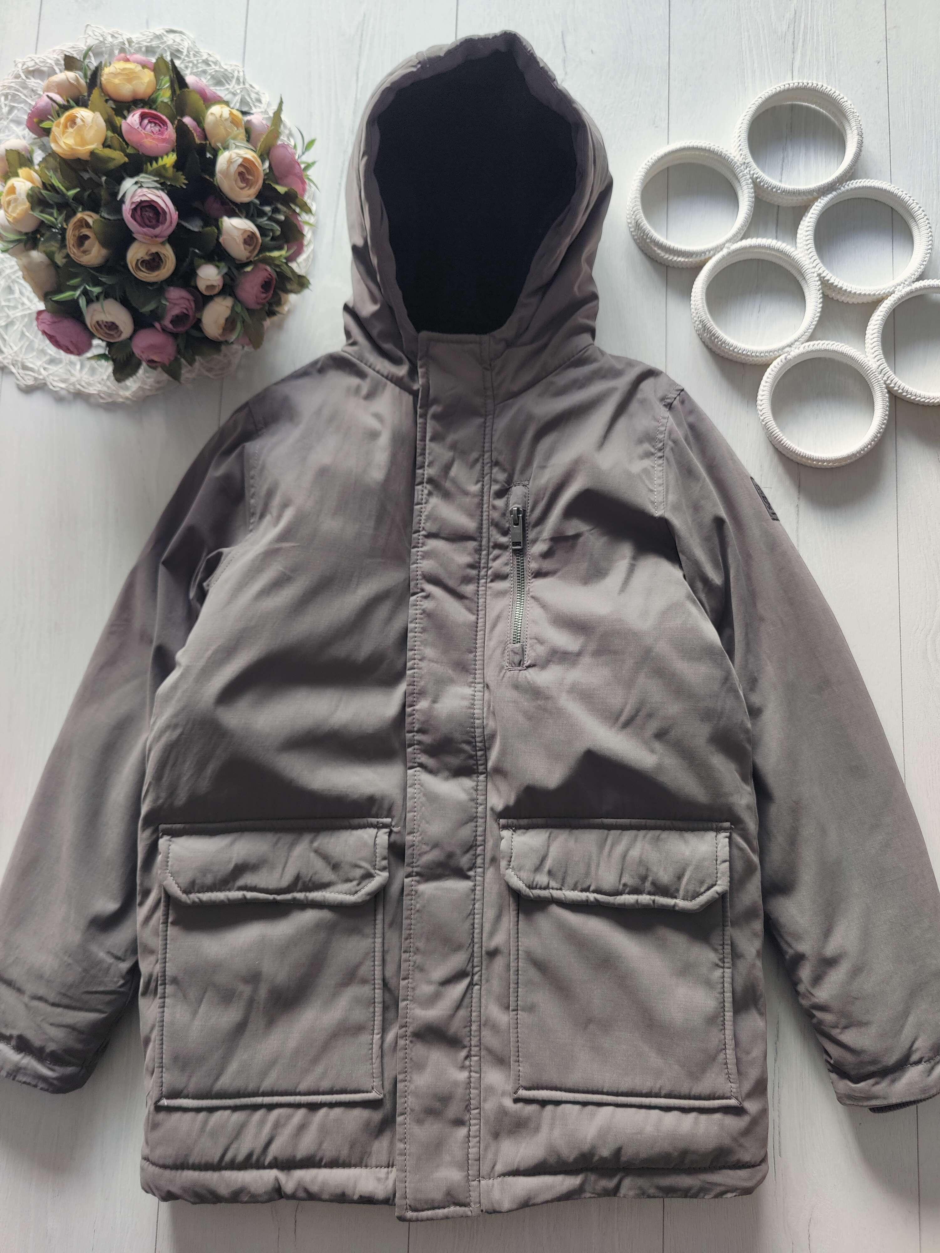 11,12 лет, рост 152 Теплая зимняя куртка холлофайбер