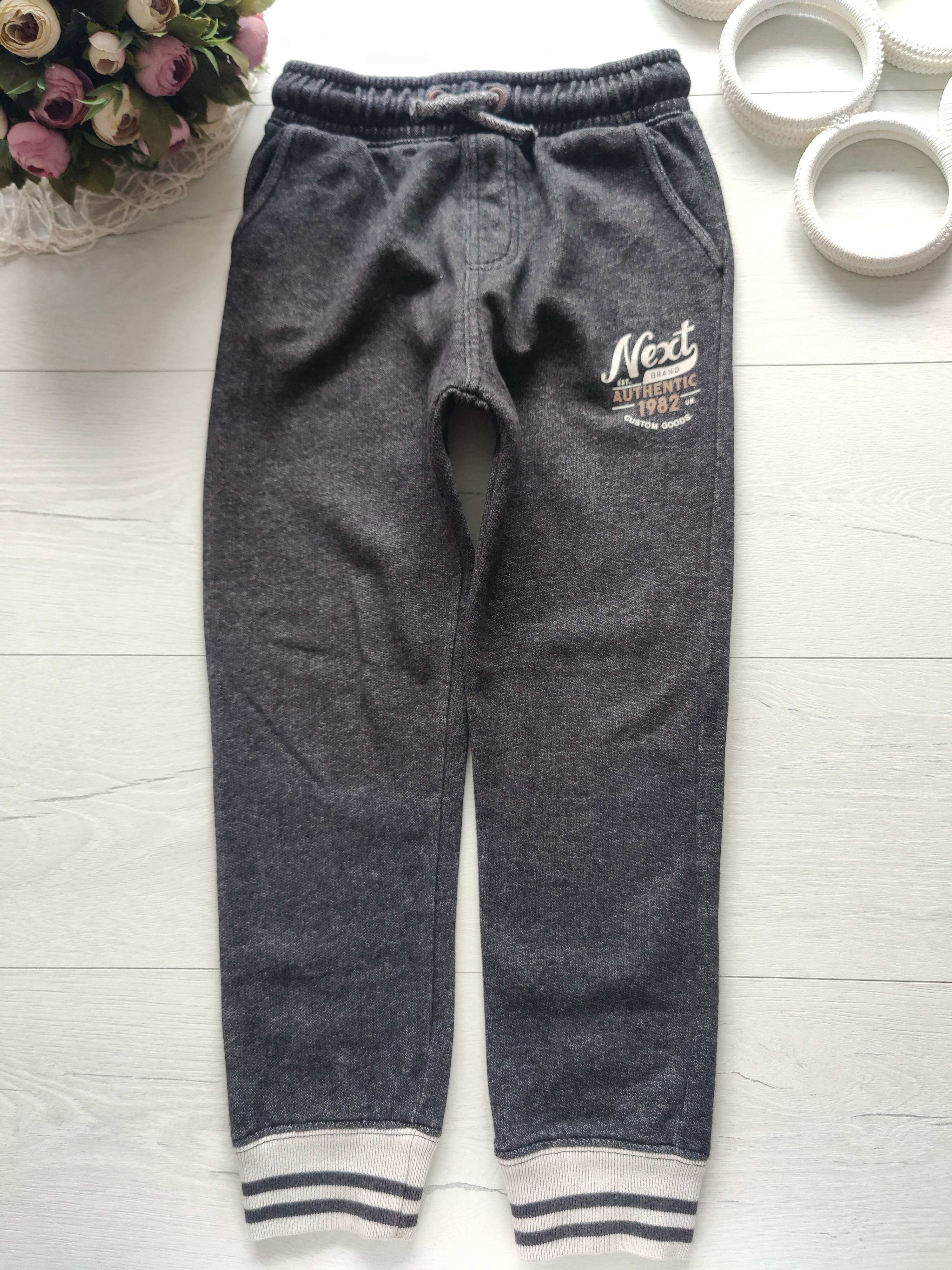 8 років, зріст 128 Спортивні штани на флісі