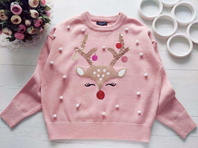 S Гарний новорічний светр з оленем