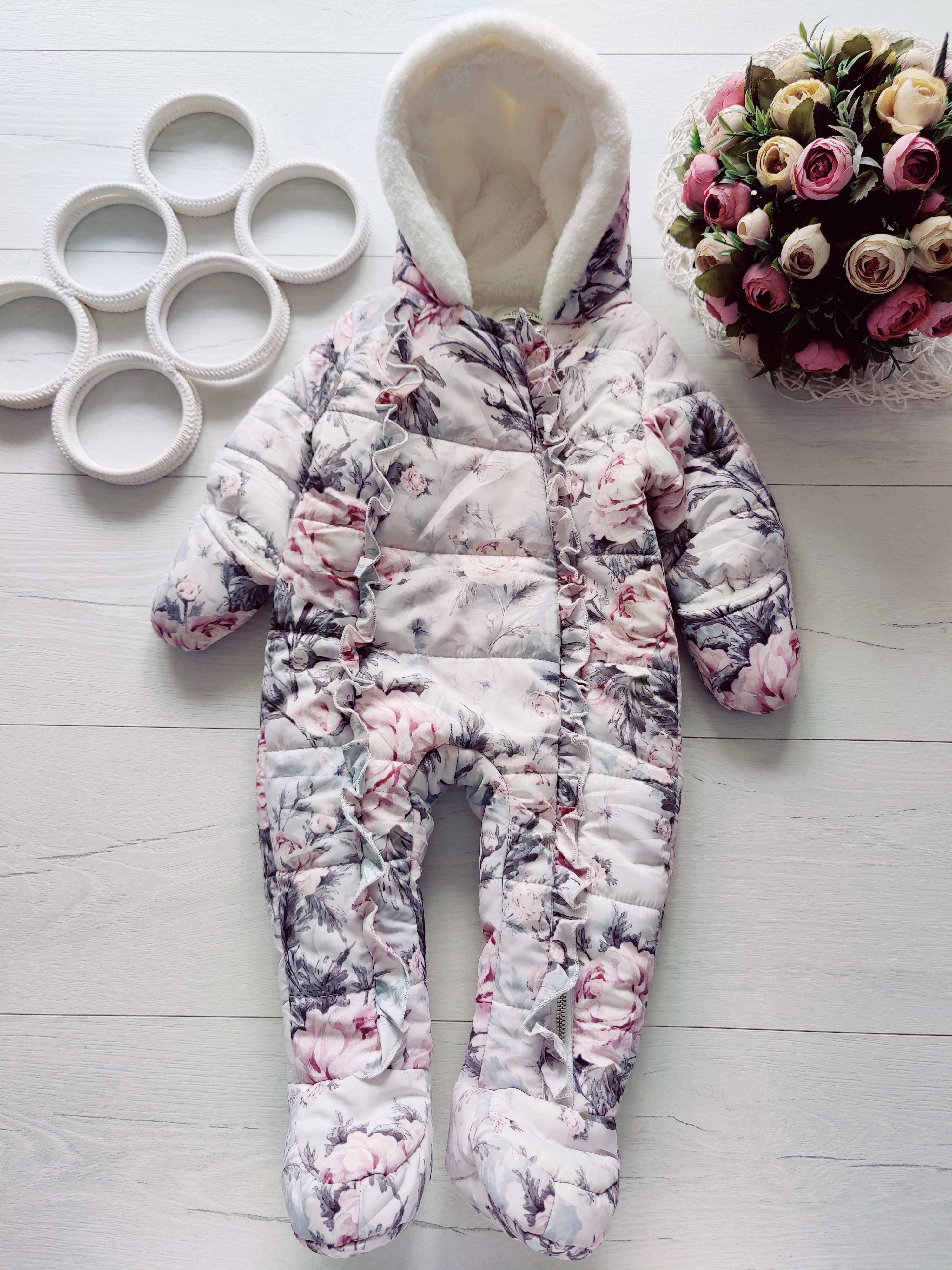 6,9 мес, рост 68,74 Теплый комбинезон на синтепоне для девочки