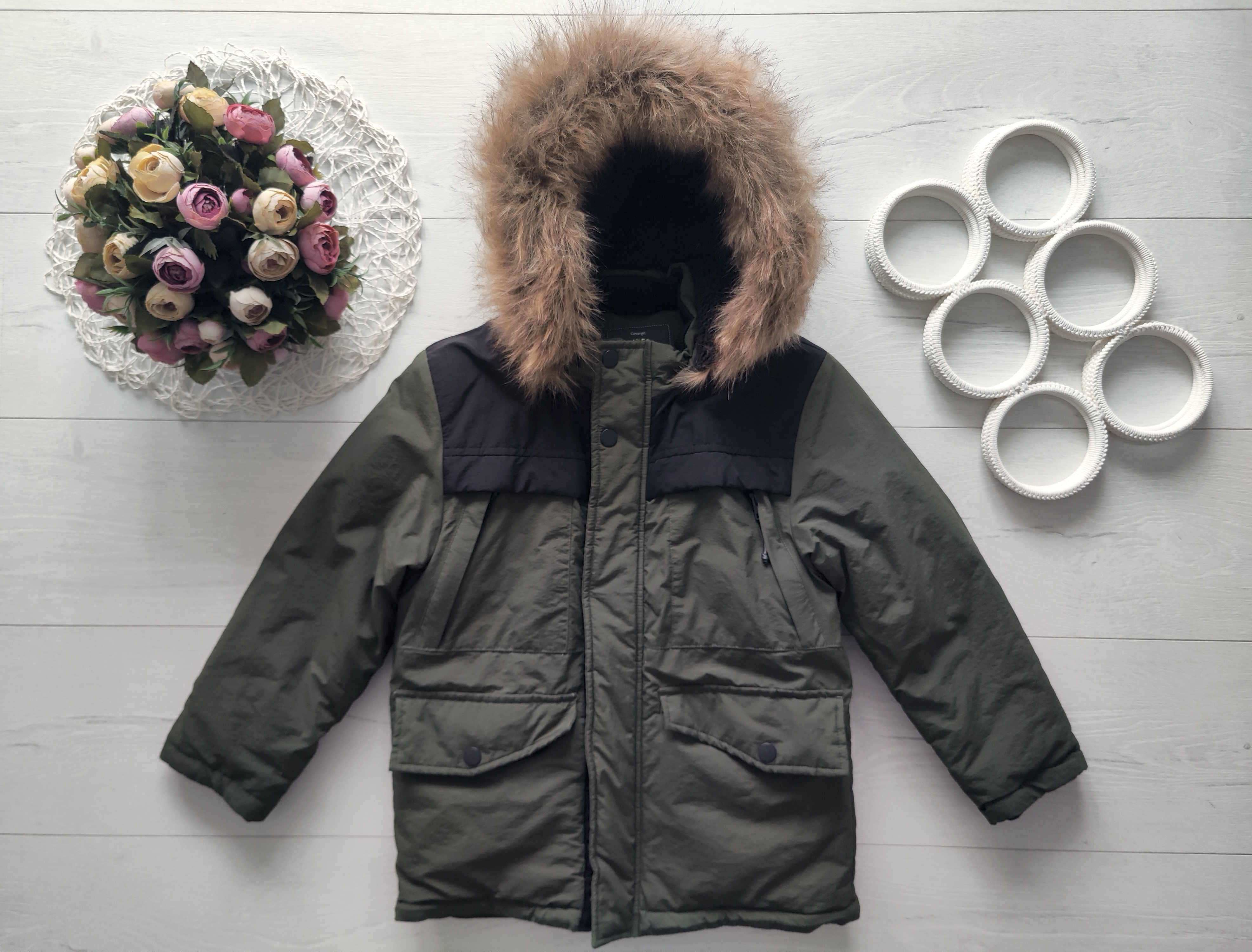 7,8 лет, рост 122,128 Зимняя курточка на синтепоне