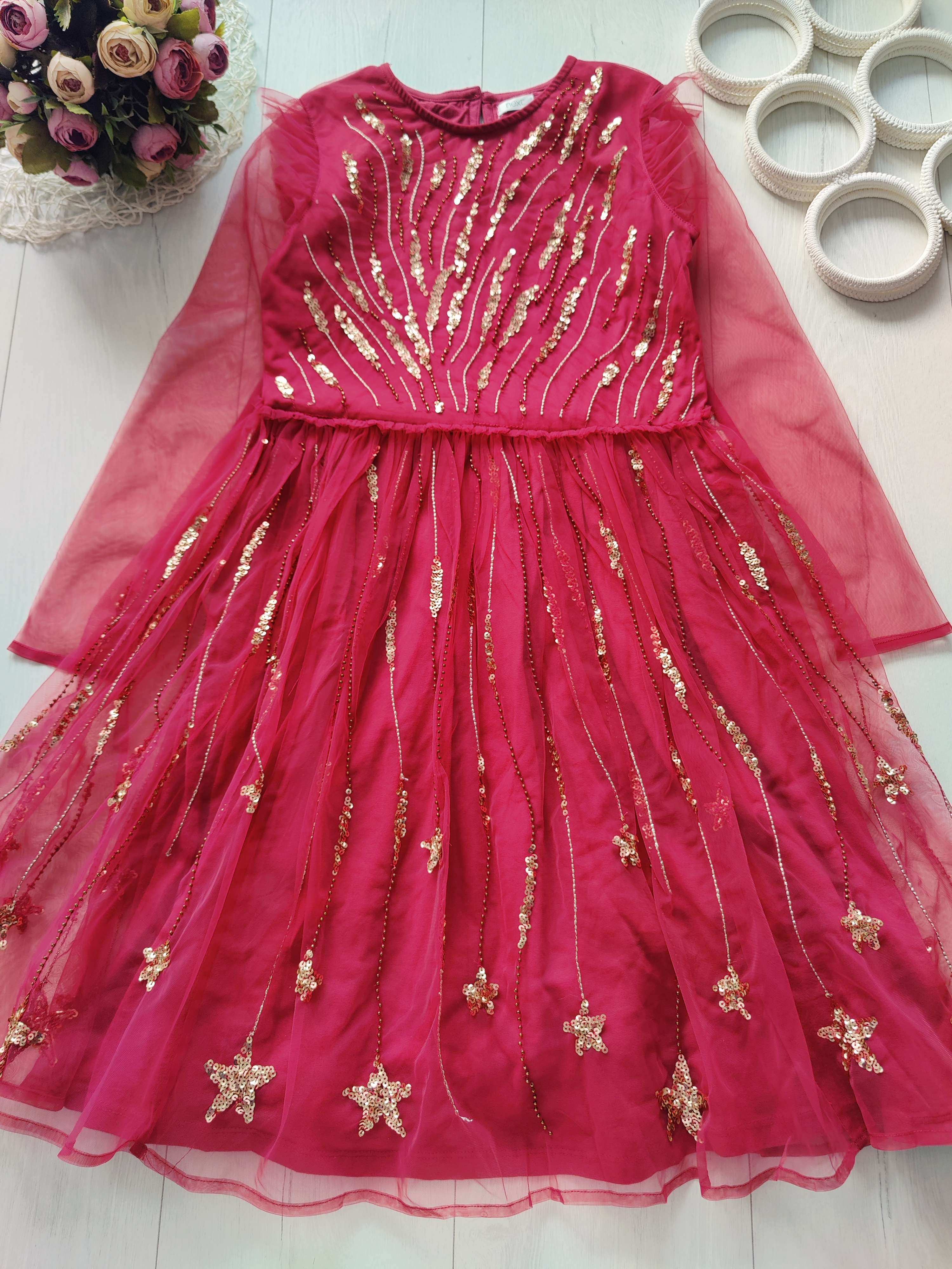 10 лет, рост 140 Красивое нарядное детское платье