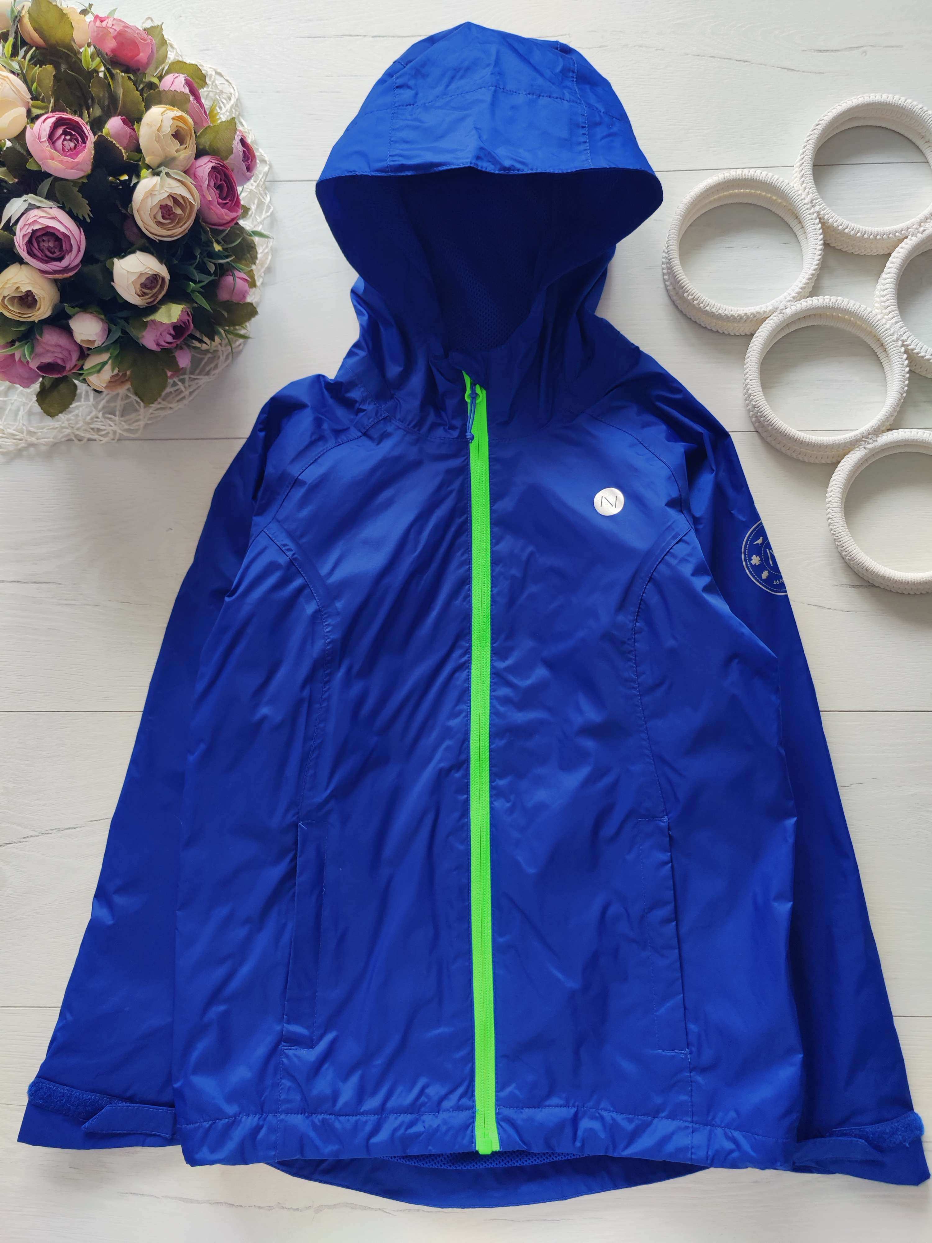 10 лет, рост 140 Легкая детская ветровка