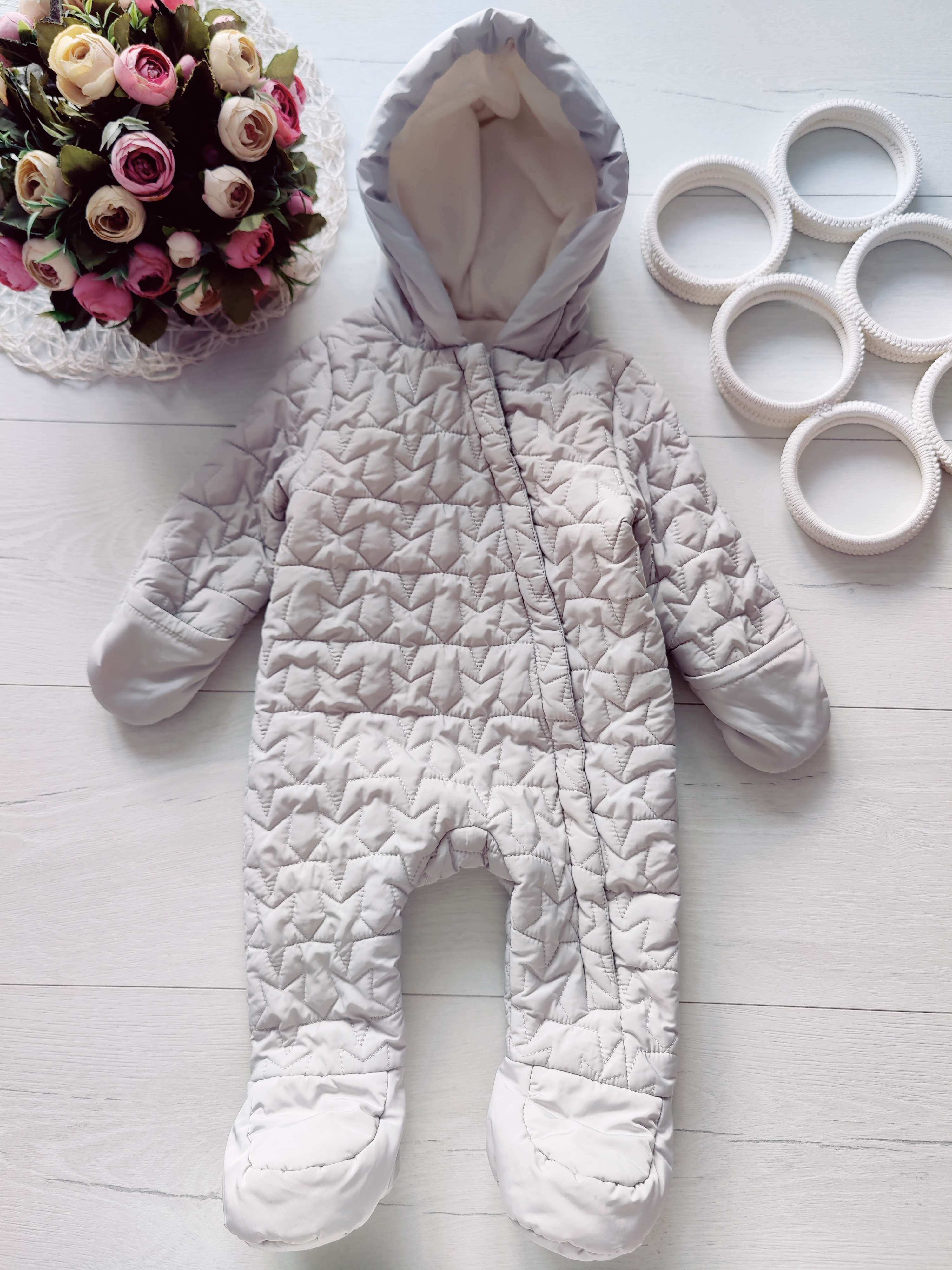 6,9 мес, рост 68,74 Демисезонный комбинезон на синтепоне