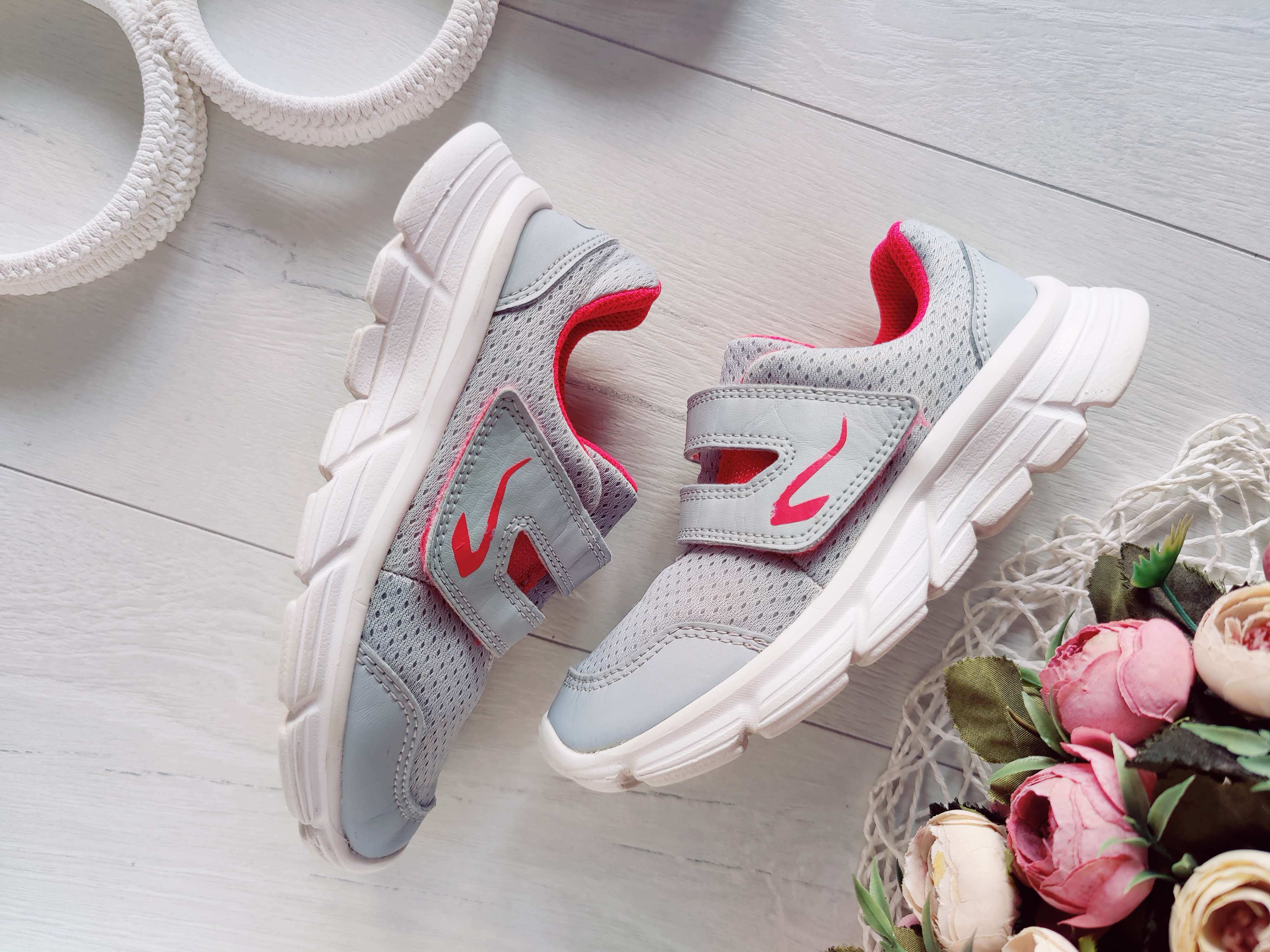 29 (19 см) Легкі кросівки для дівчинки на липучці